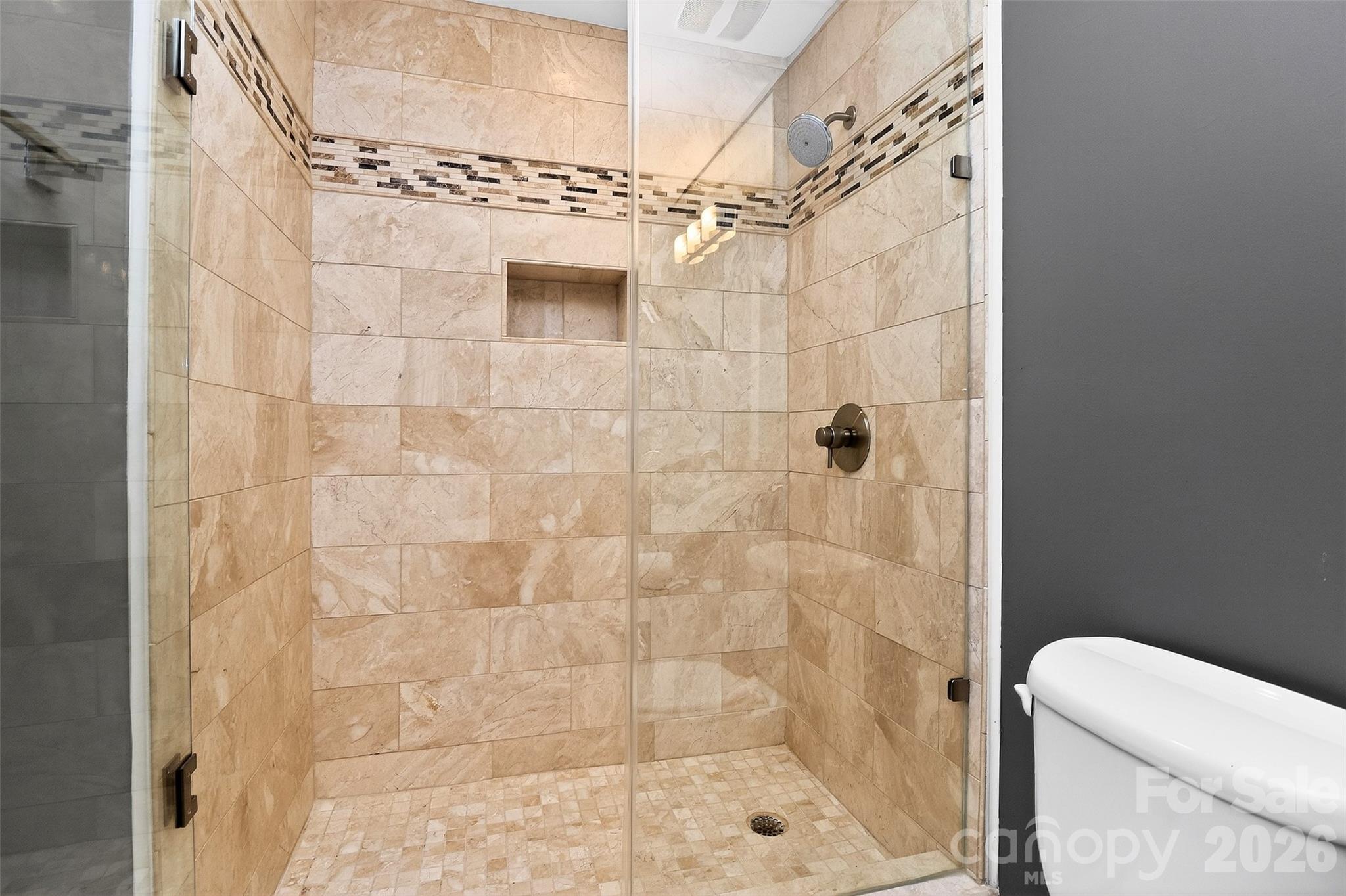 1133 Metropolitan Avenue Unit: 615