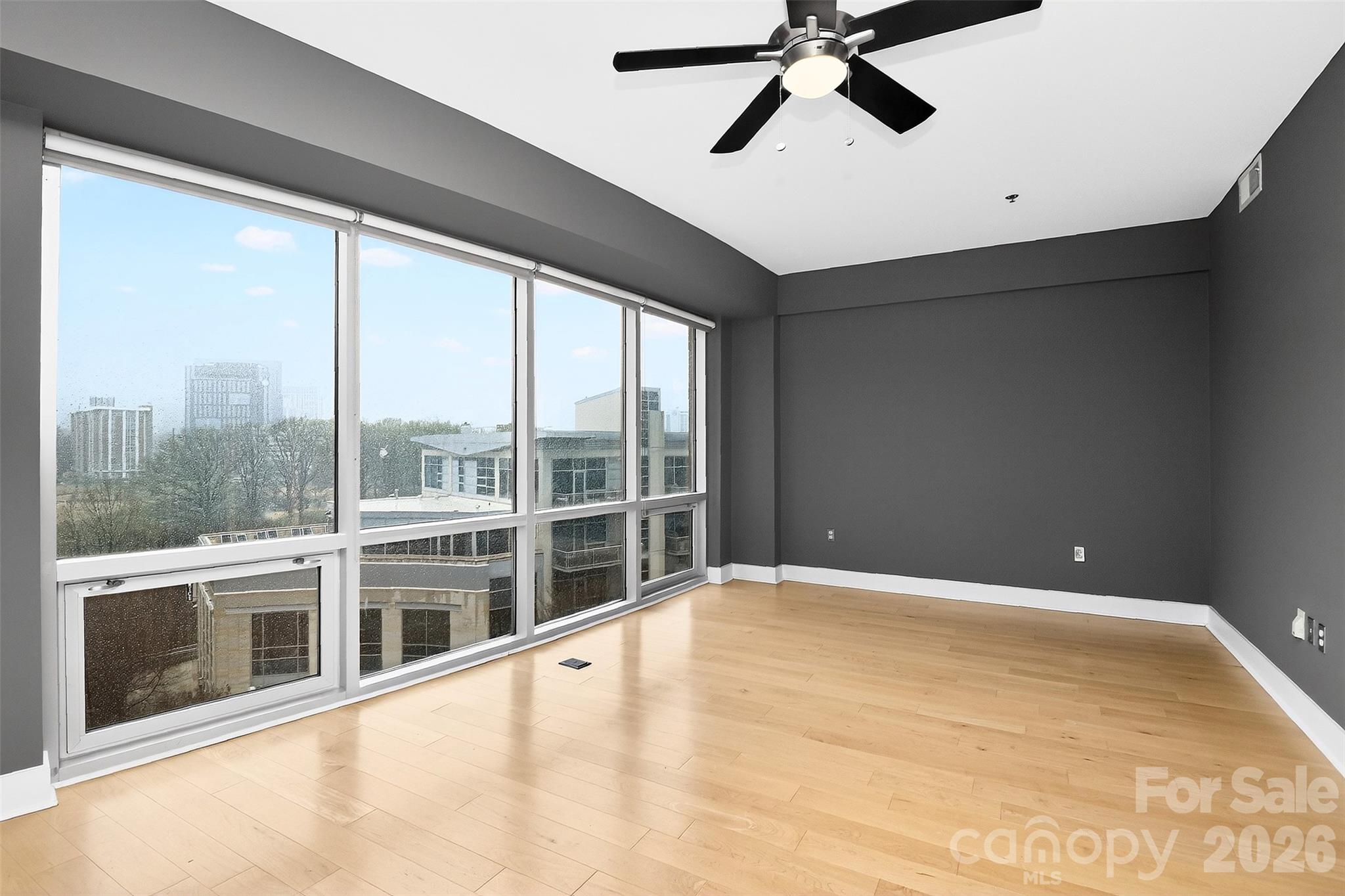 1133 Metropolitan Avenue Unit: 615