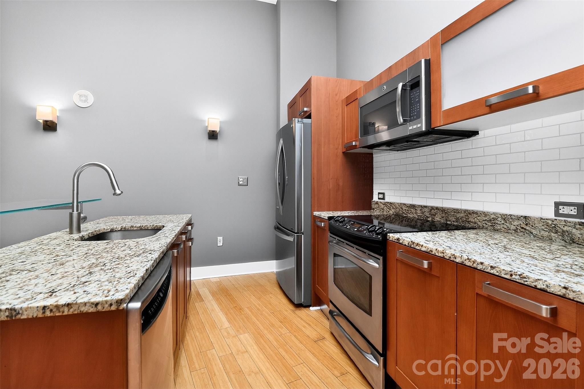 1133 Metropolitan Avenue Unit: 615
