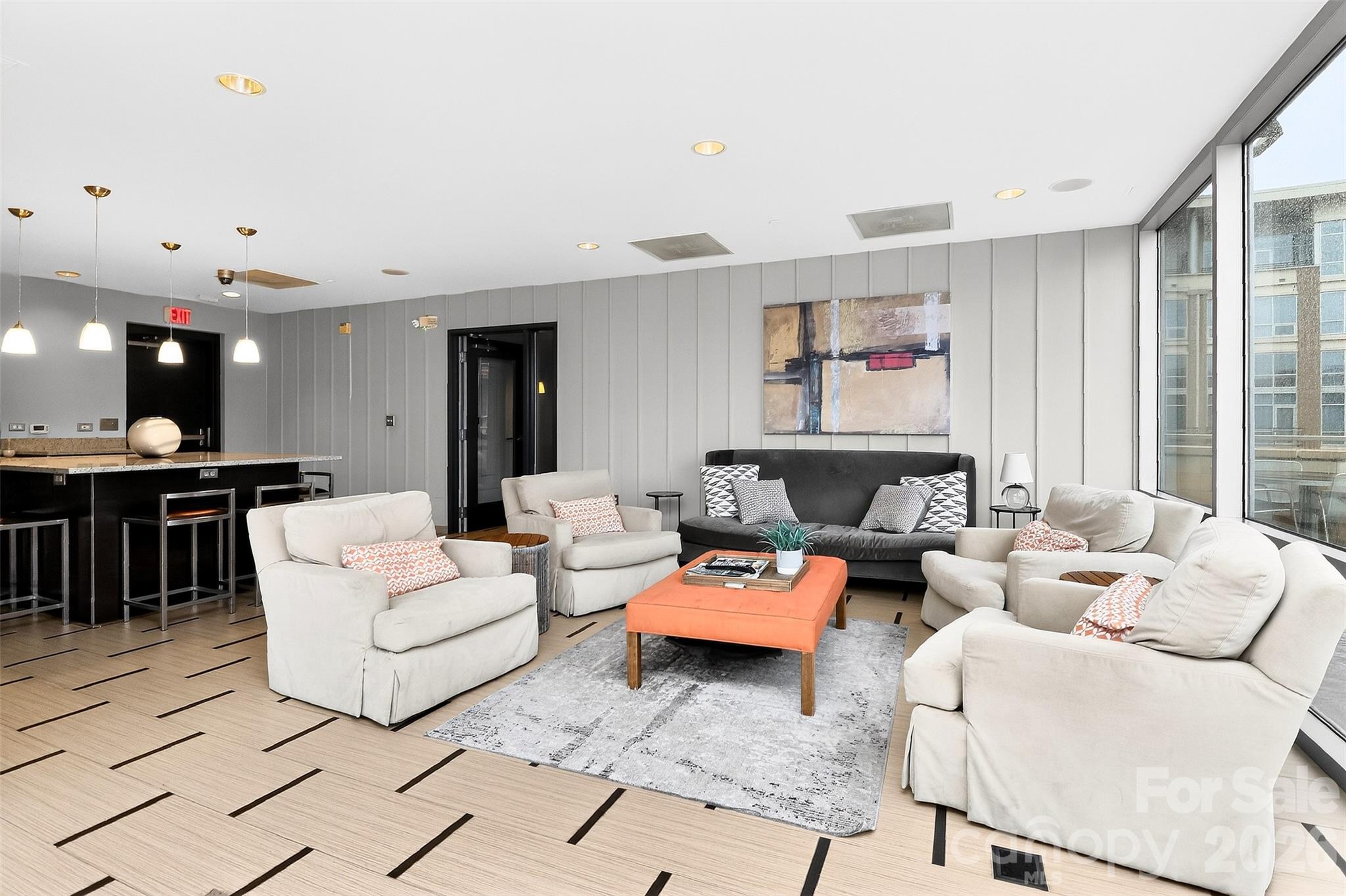 1133 Metropolitan Avenue Unit: 615