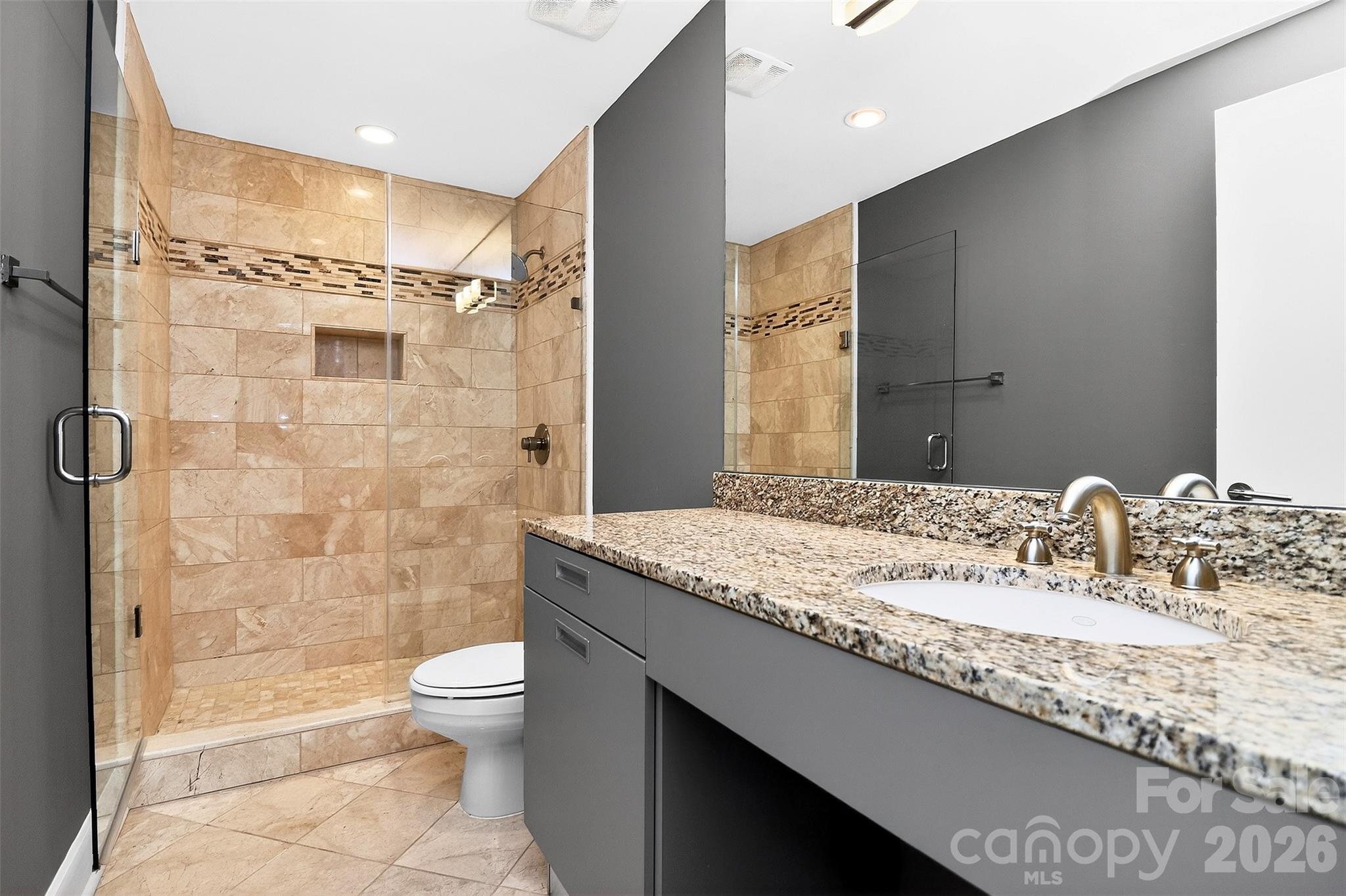 1133 Metropolitan Avenue Unit: 615
