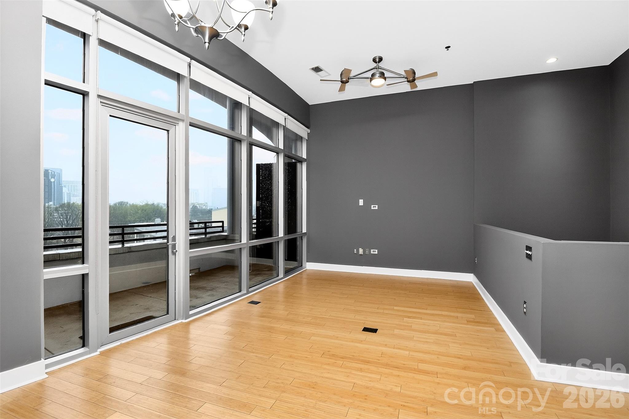 1133 Metropolitan Avenue Unit: 615