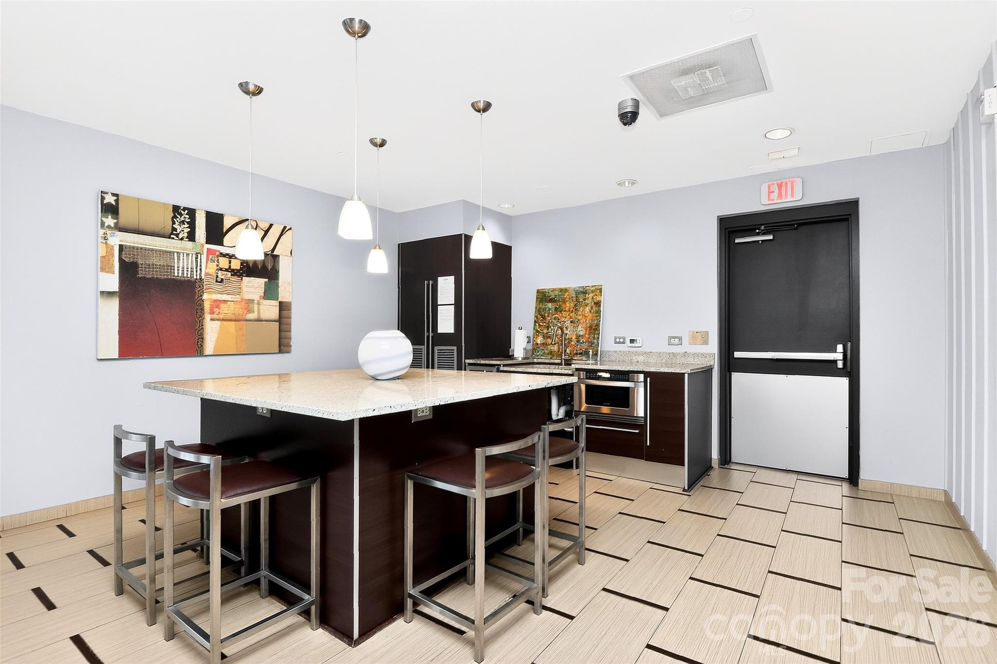 1133 Metropolitan Avenue Unit: 615