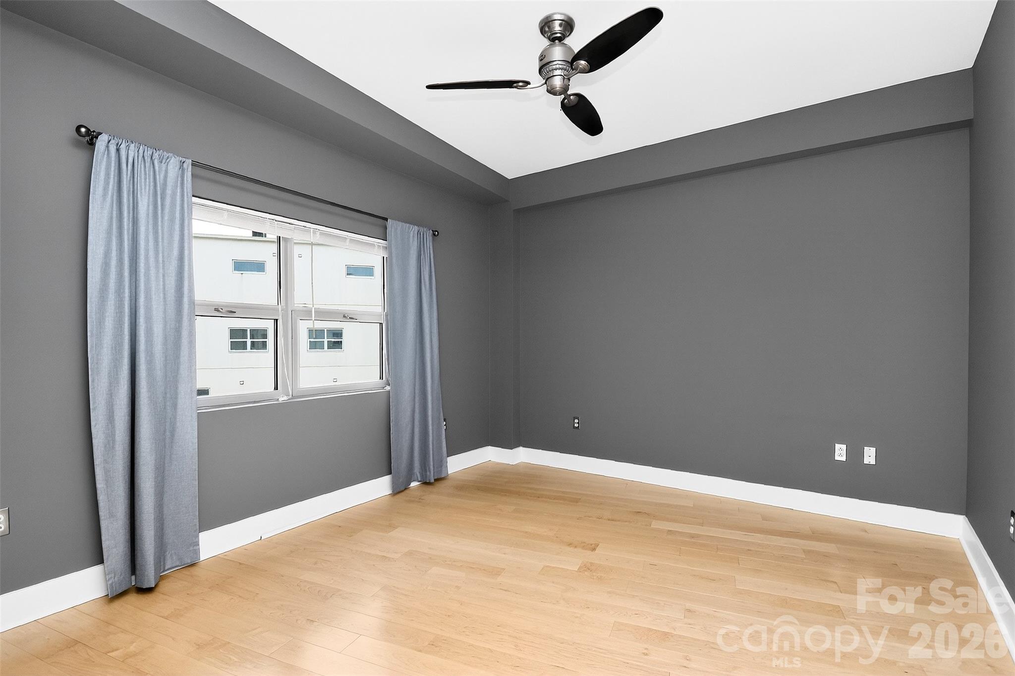 1133 Metropolitan Avenue Unit: 615