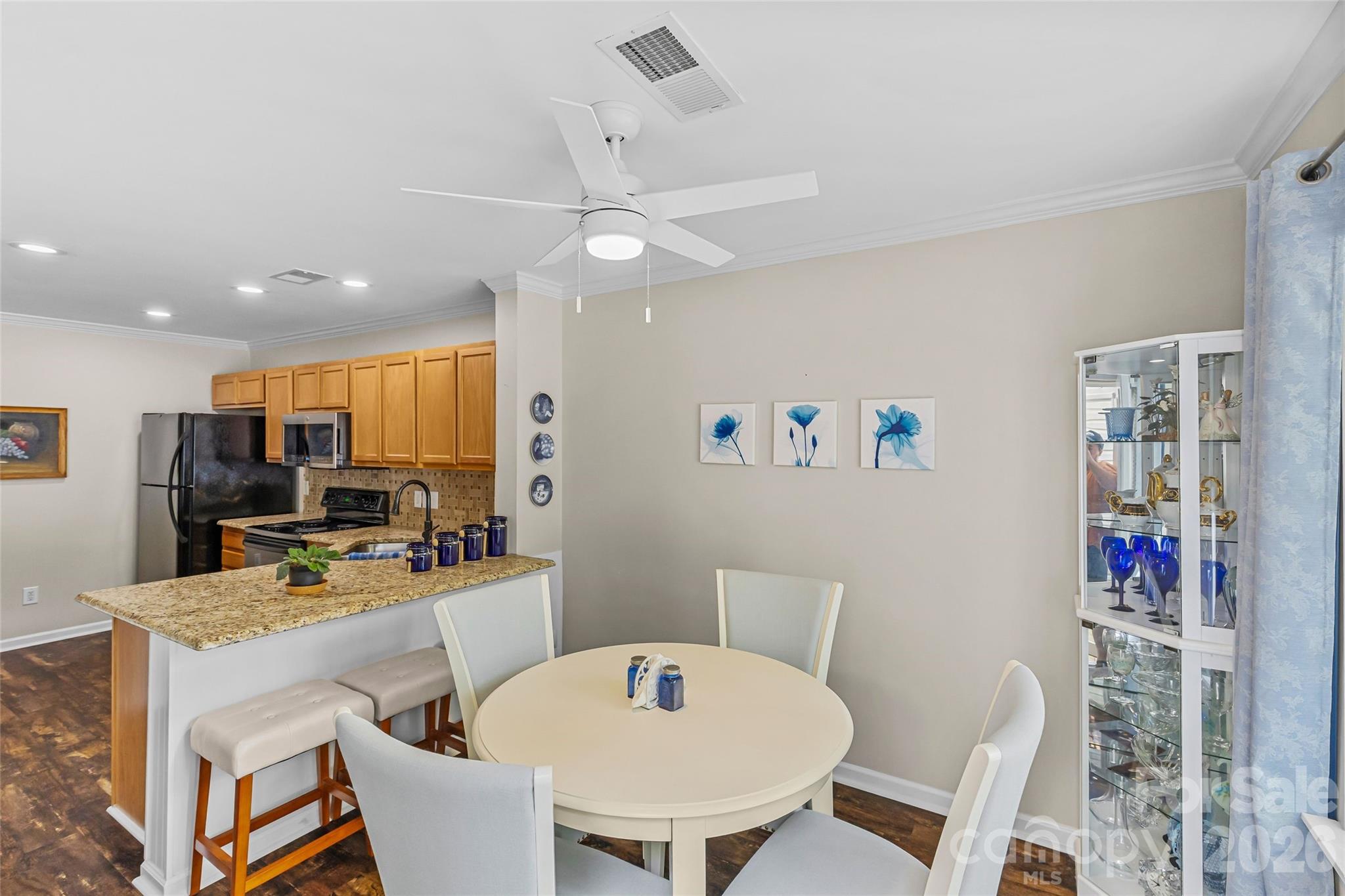 8733 Robinson Forest Drive