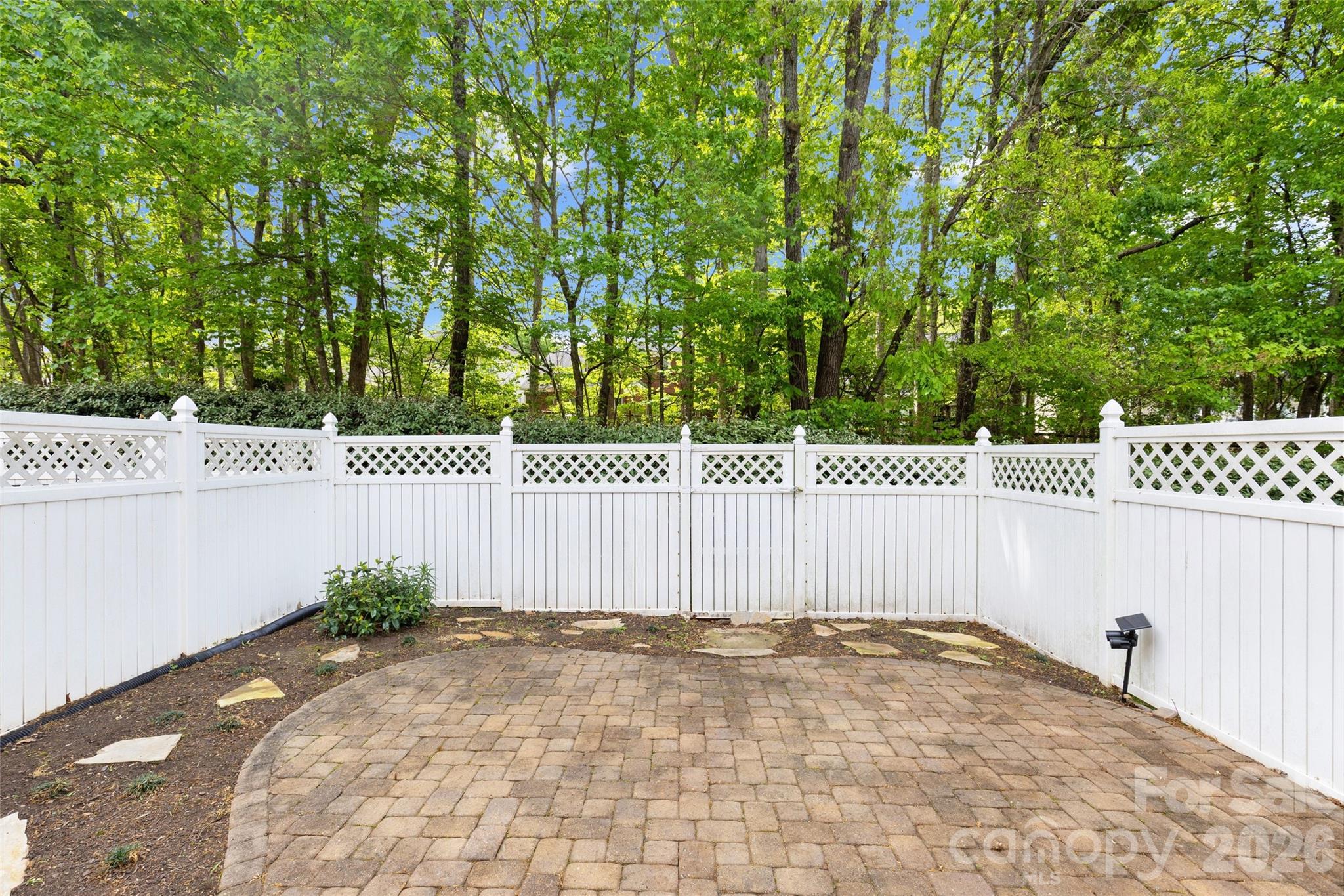 8733 Robinson Forest Drive