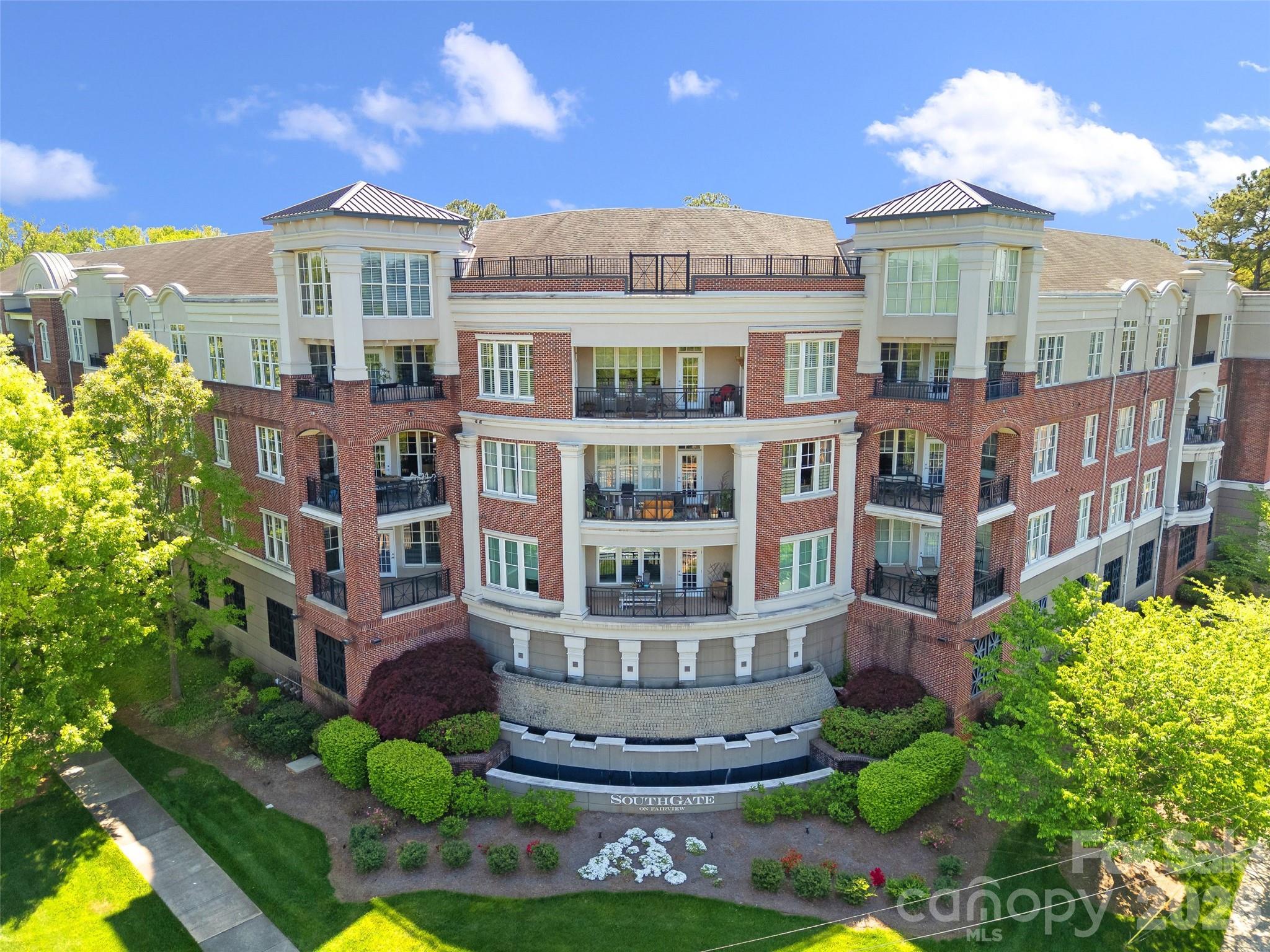 5425 Closeburn Road Unit: 215