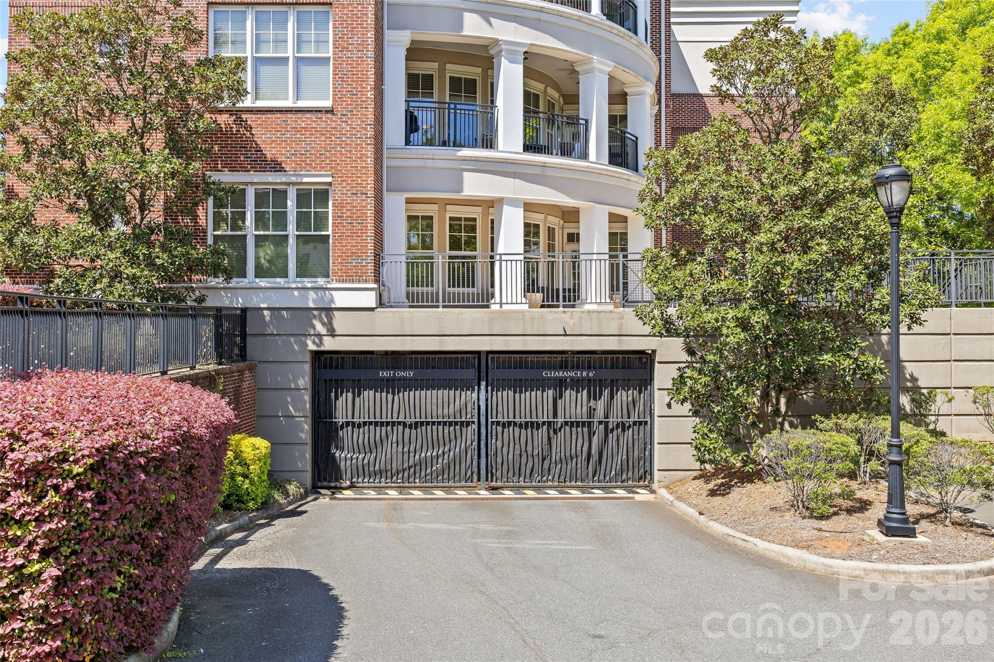 5425 Closeburn Road Unit: 215