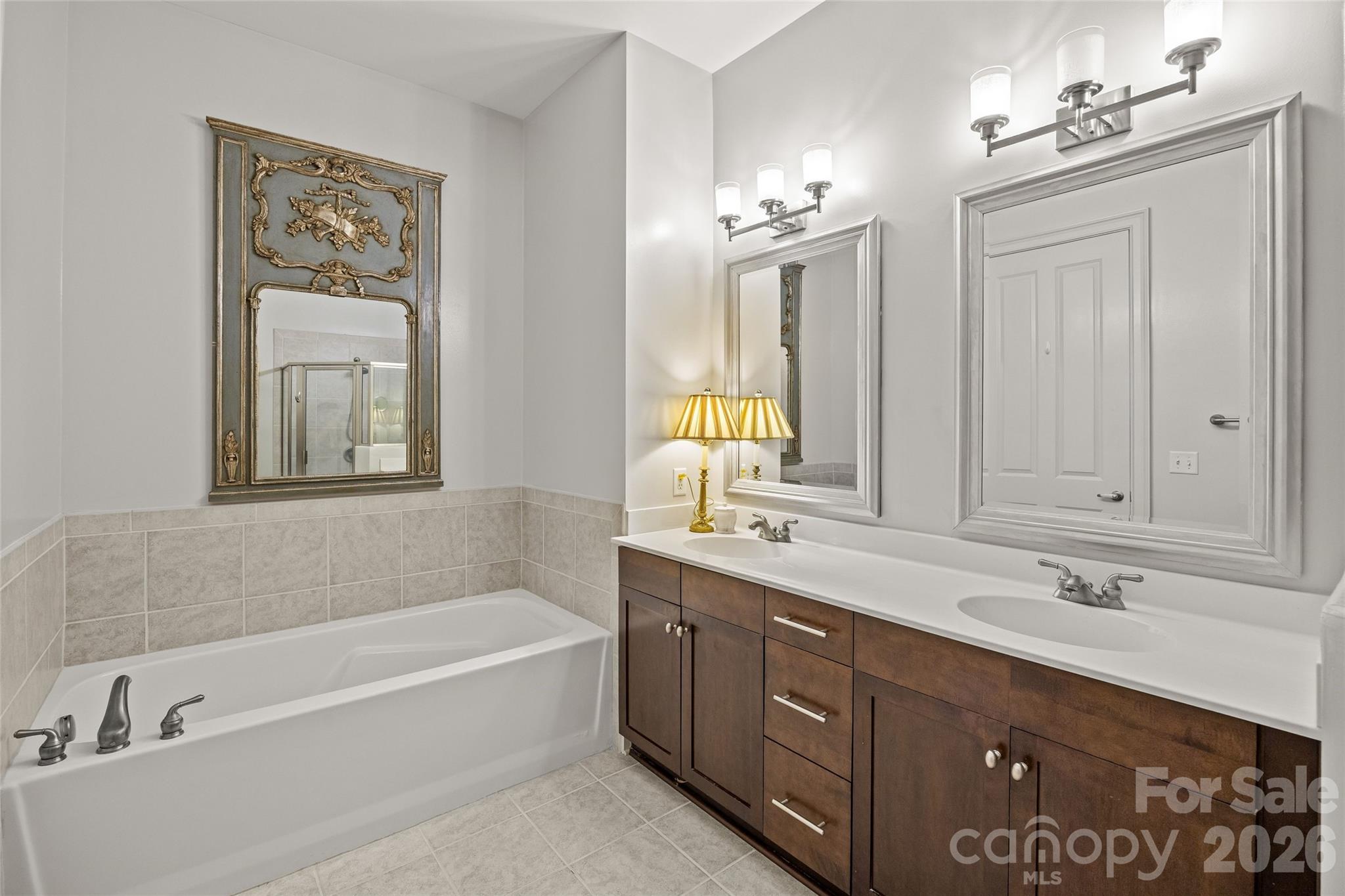 5425 Closeburn Road Unit: 215