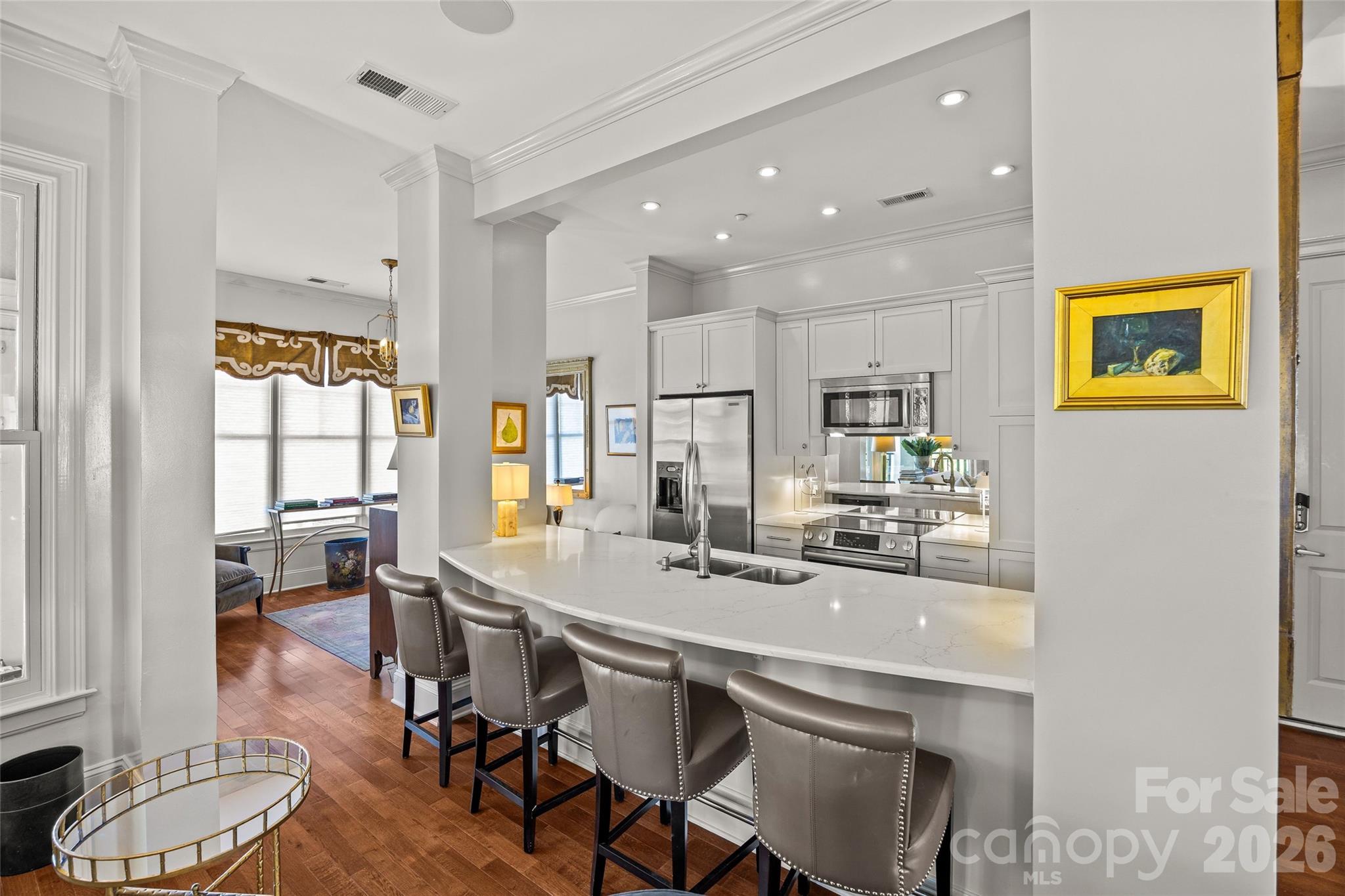 5425 Closeburn Road Unit: 215