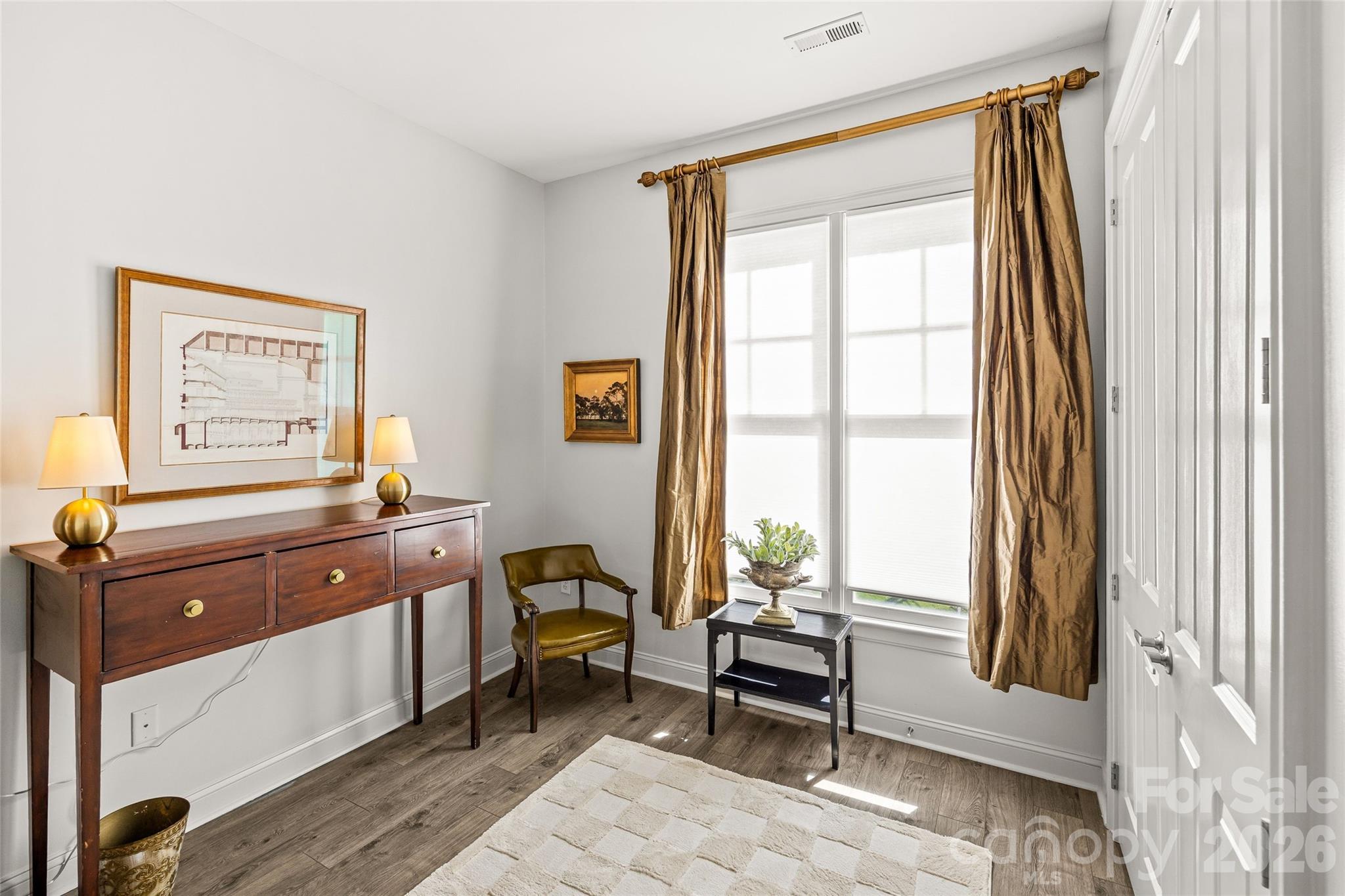 5425 Closeburn Road Unit: 215