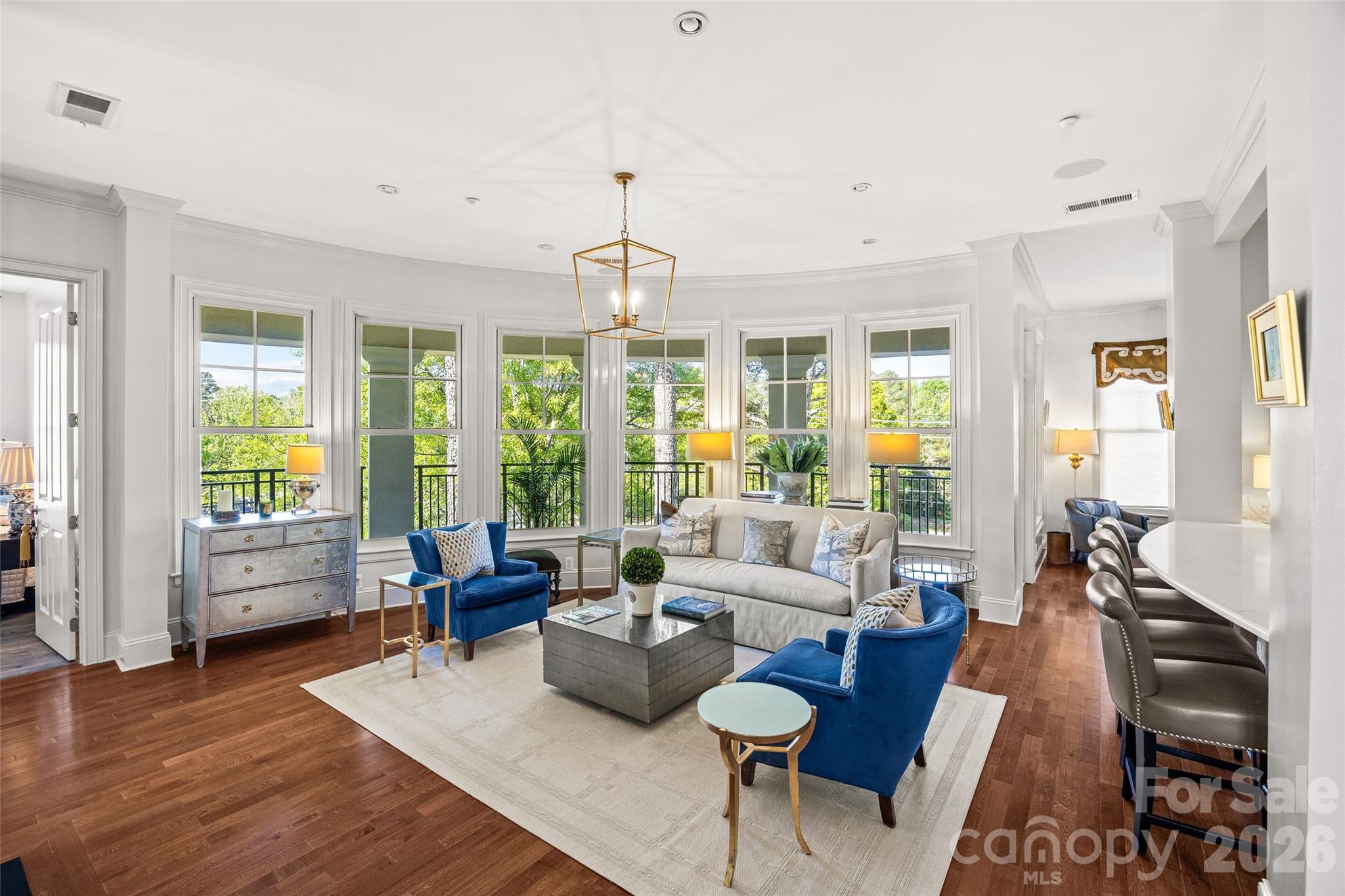 5425 Closeburn Road Unit: 215