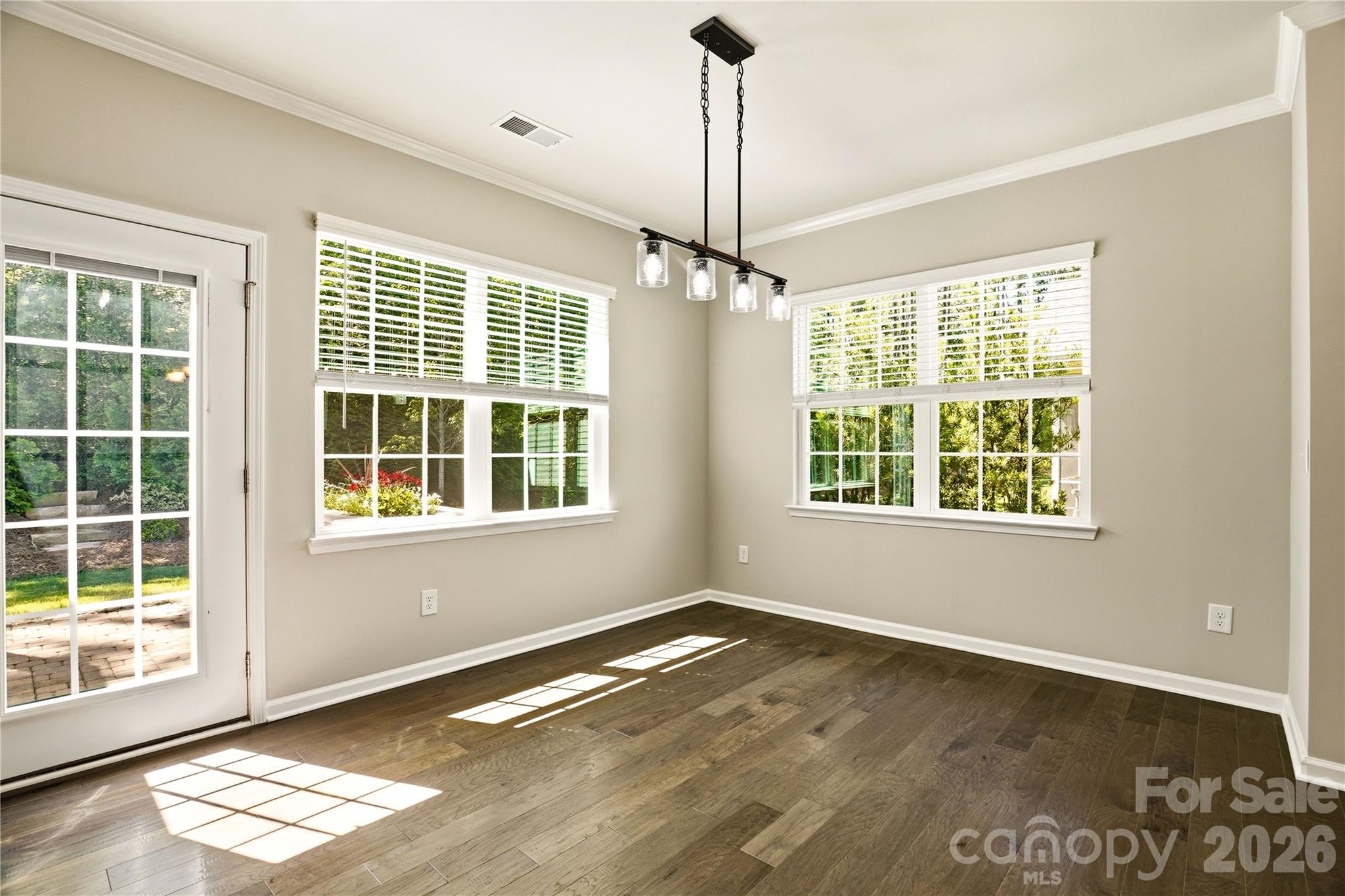 124 Van Gogh Trail