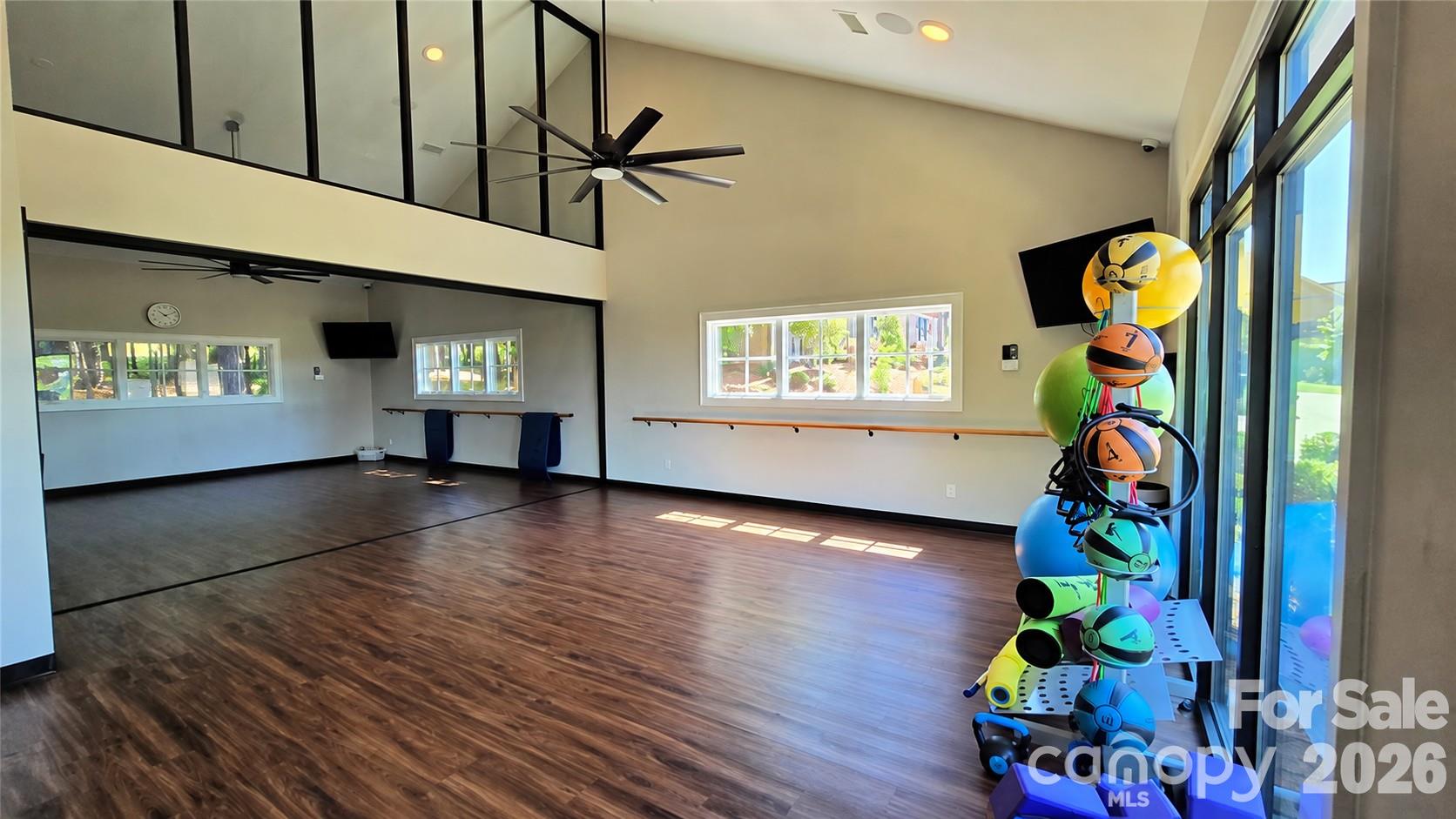 124 Van Gogh Trail