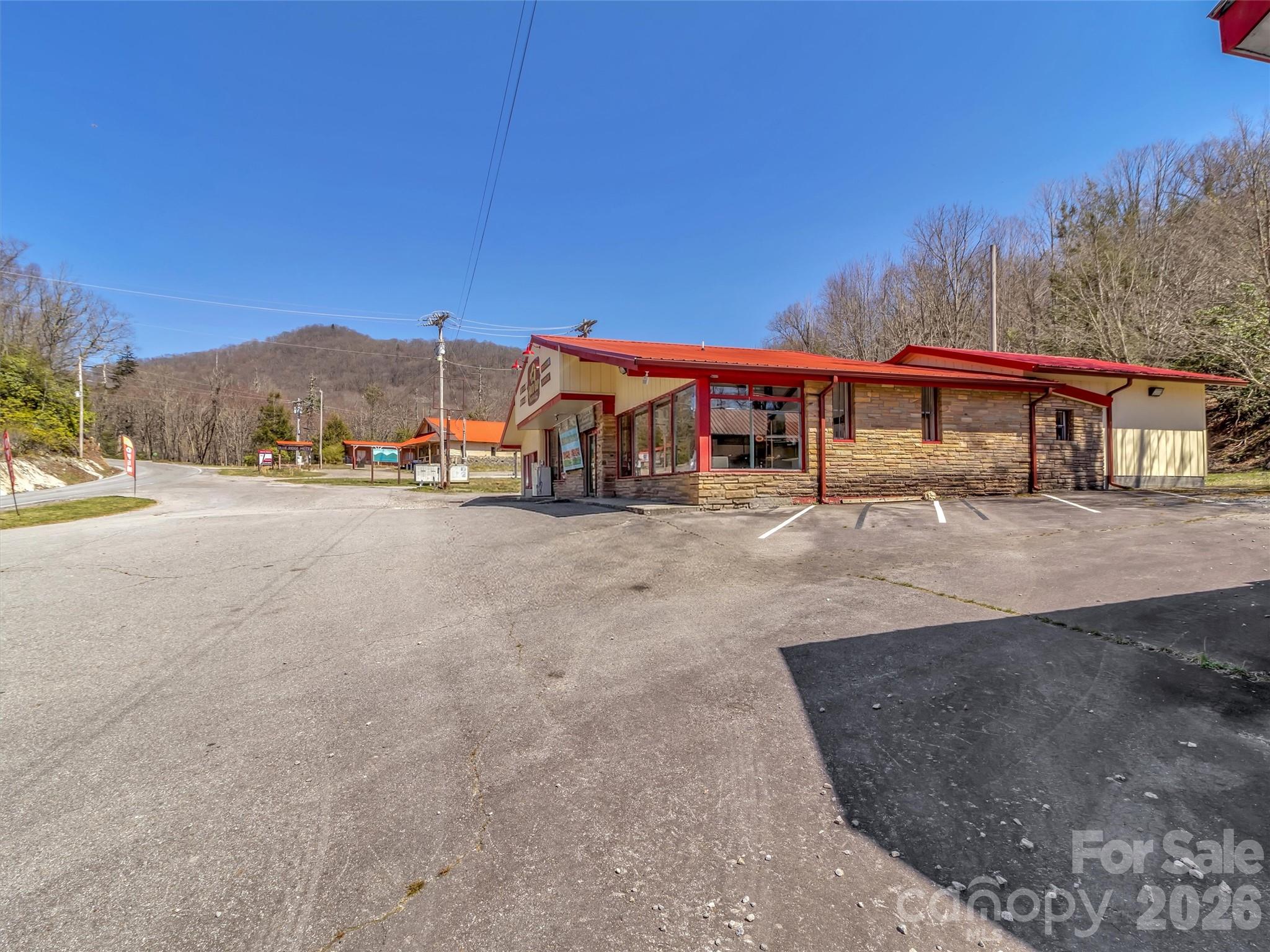 11214 US 19 Highway N