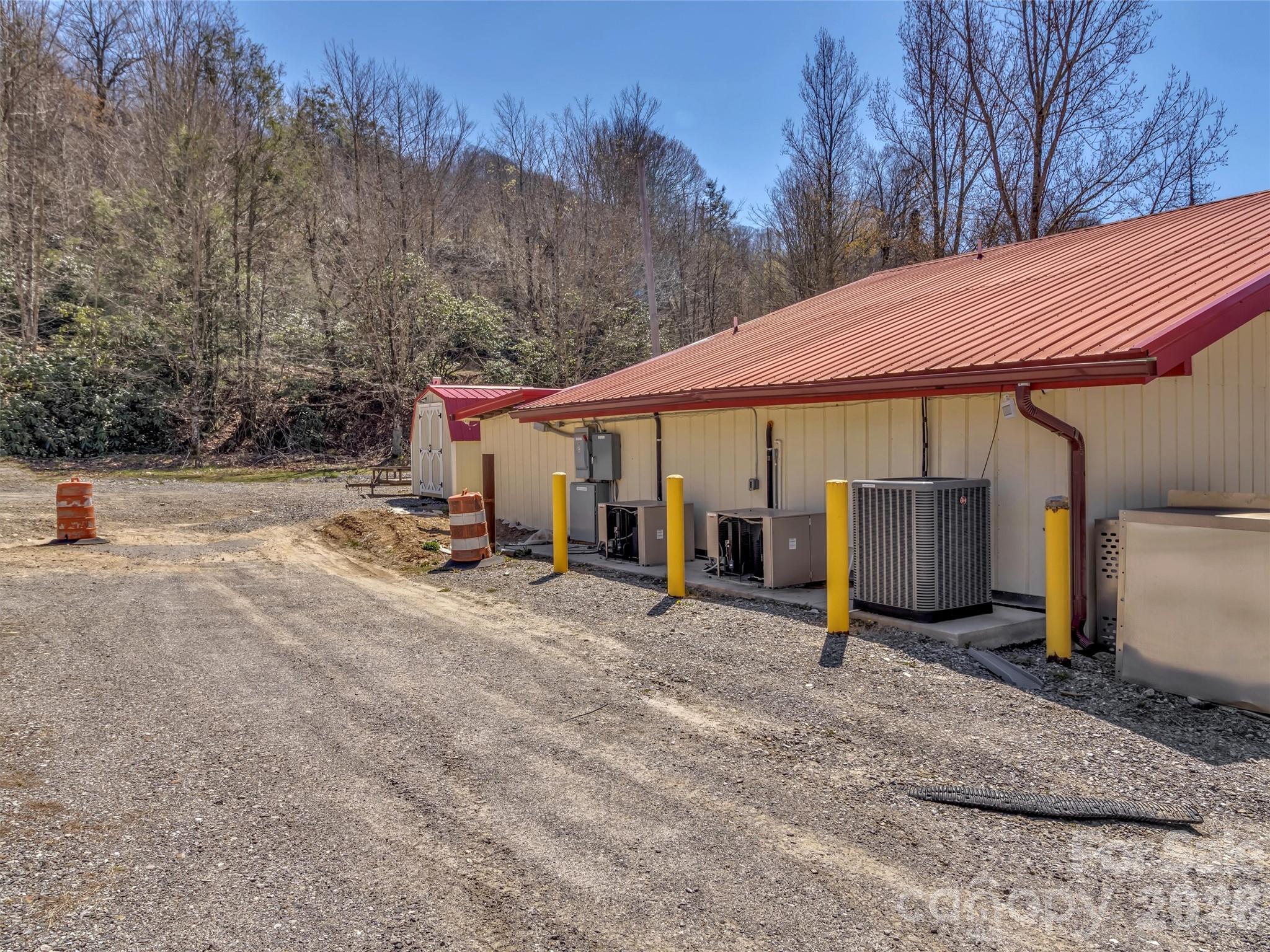 11214 US 19 Highway N