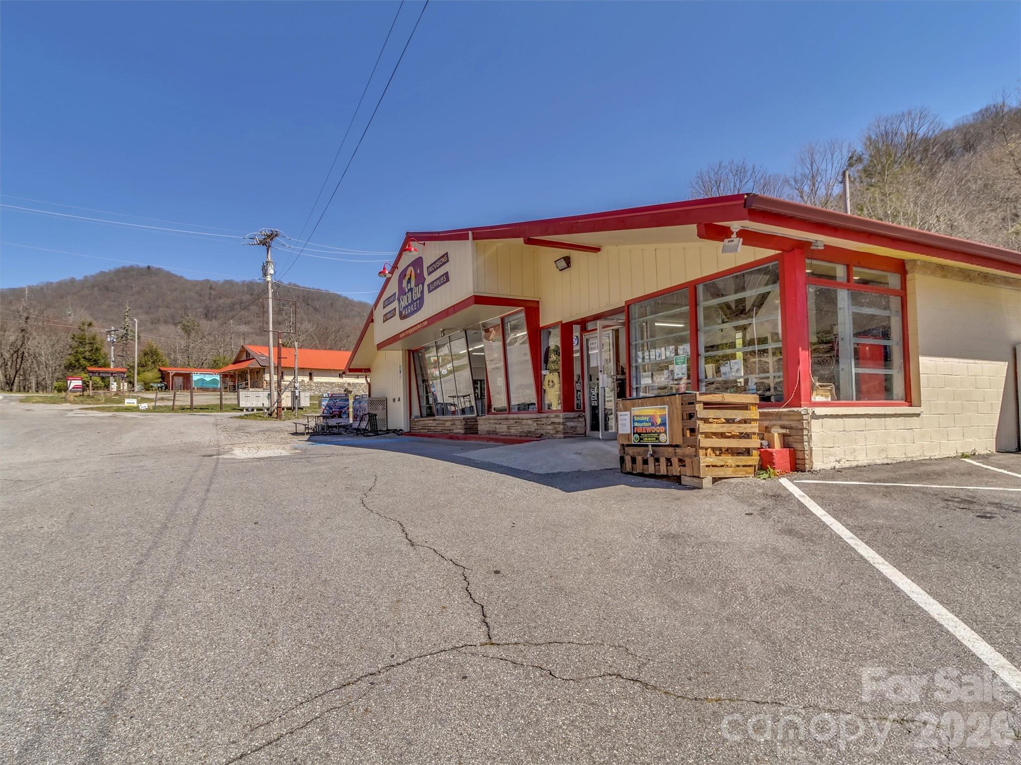 11214 US 19 Highway N