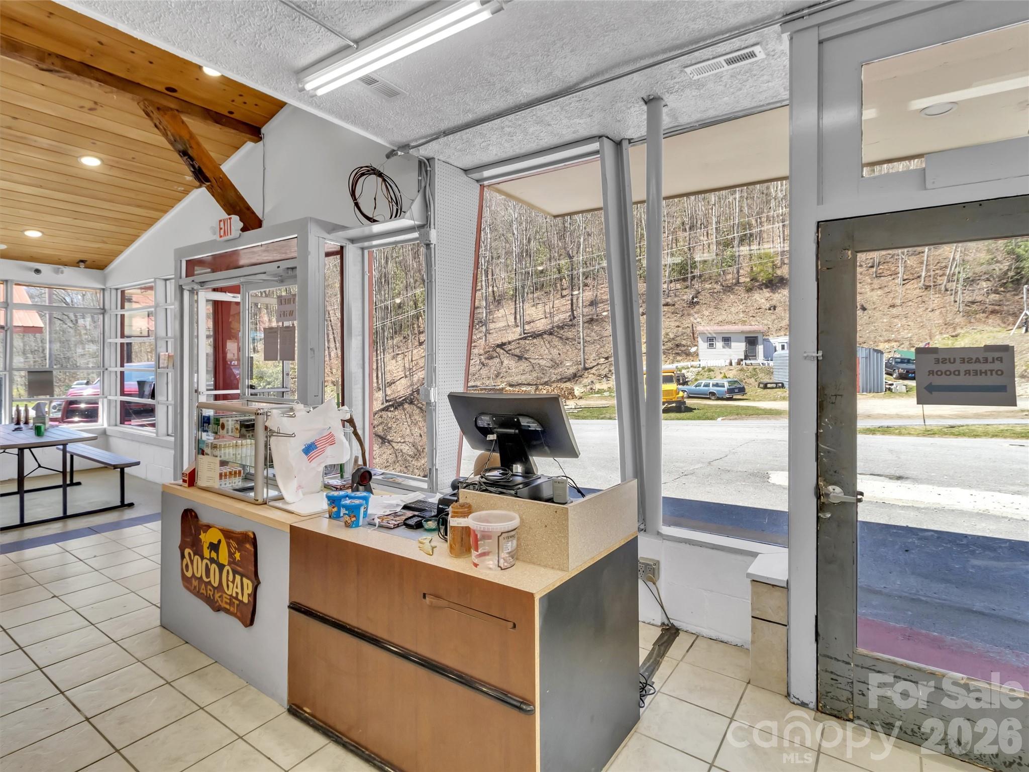 11214 US 19 Highway N