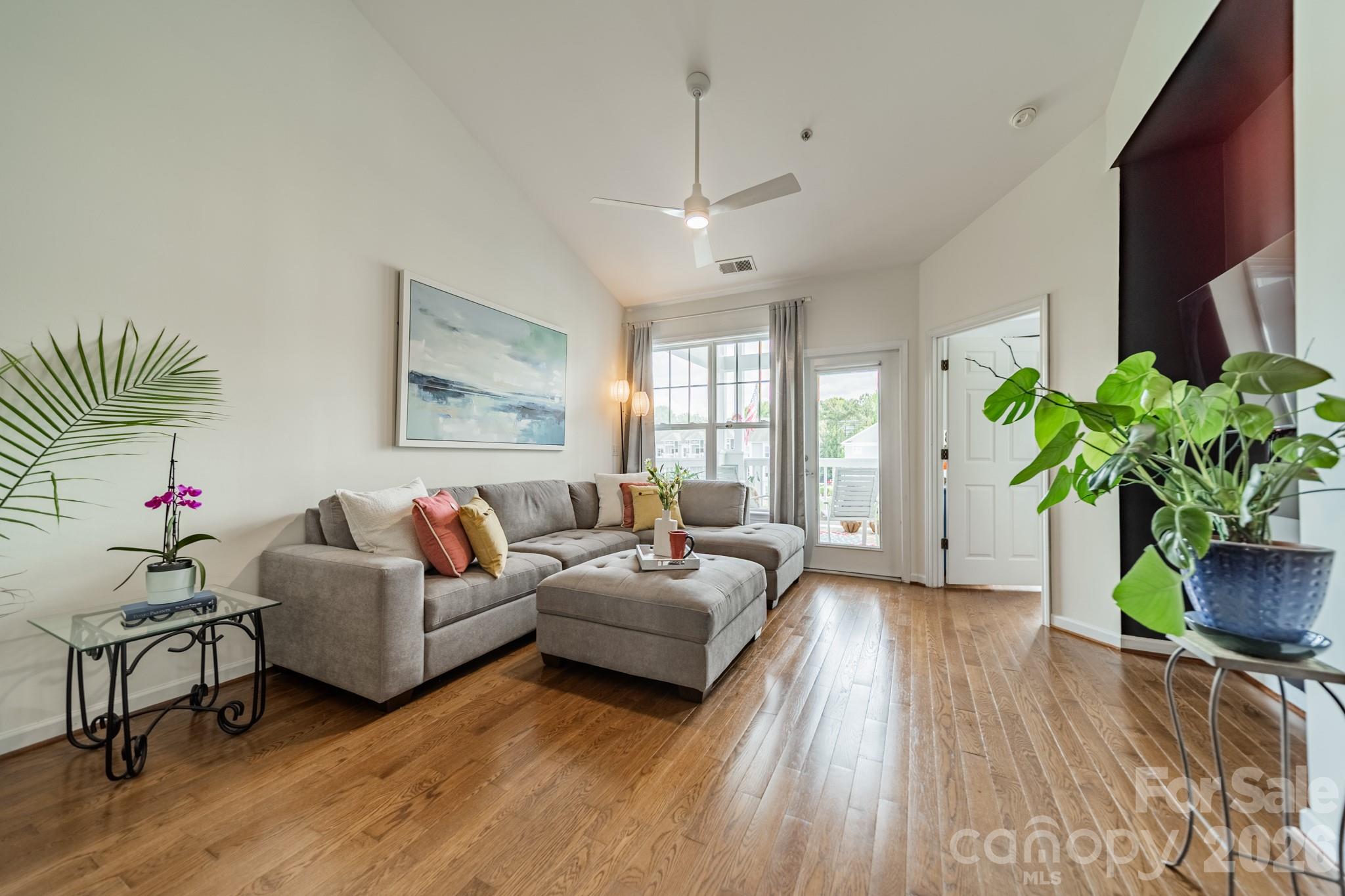 18736 Nautical Drive Unit: 305