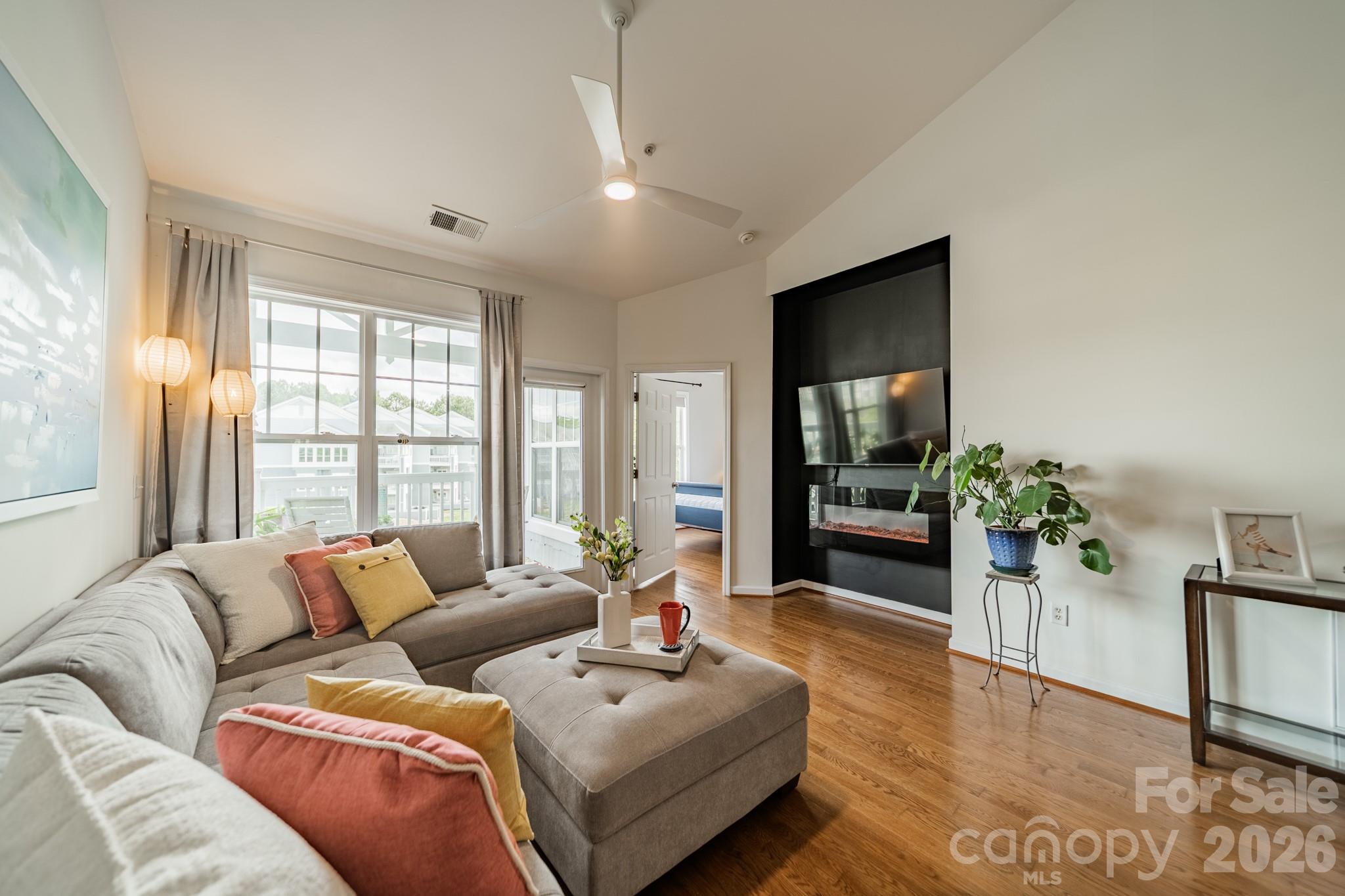 18736 Nautical Drive Unit: 305
