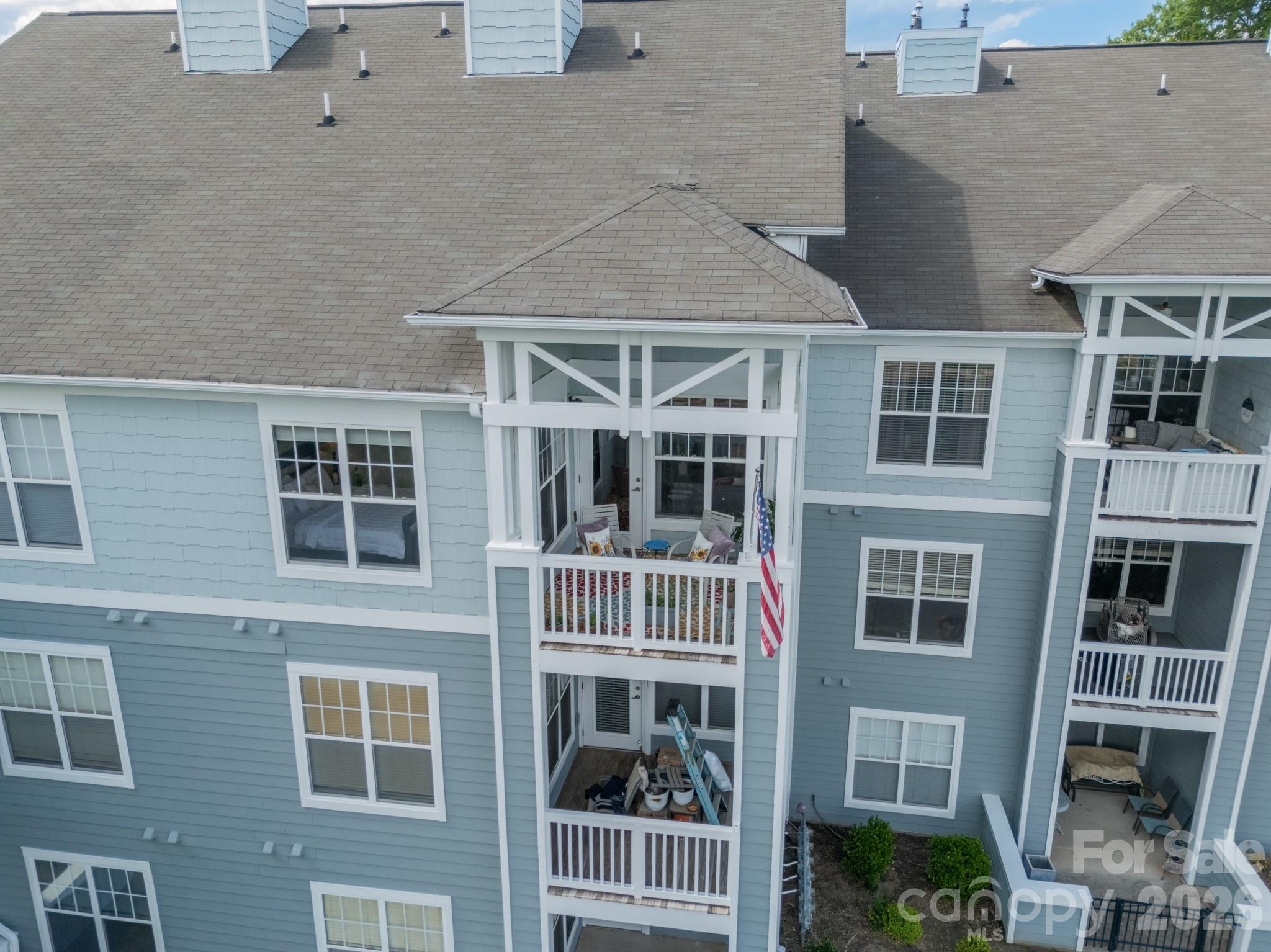 18736 Nautical Drive Unit: 305