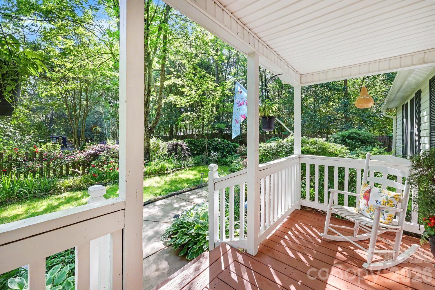 10112 Idlewild Road