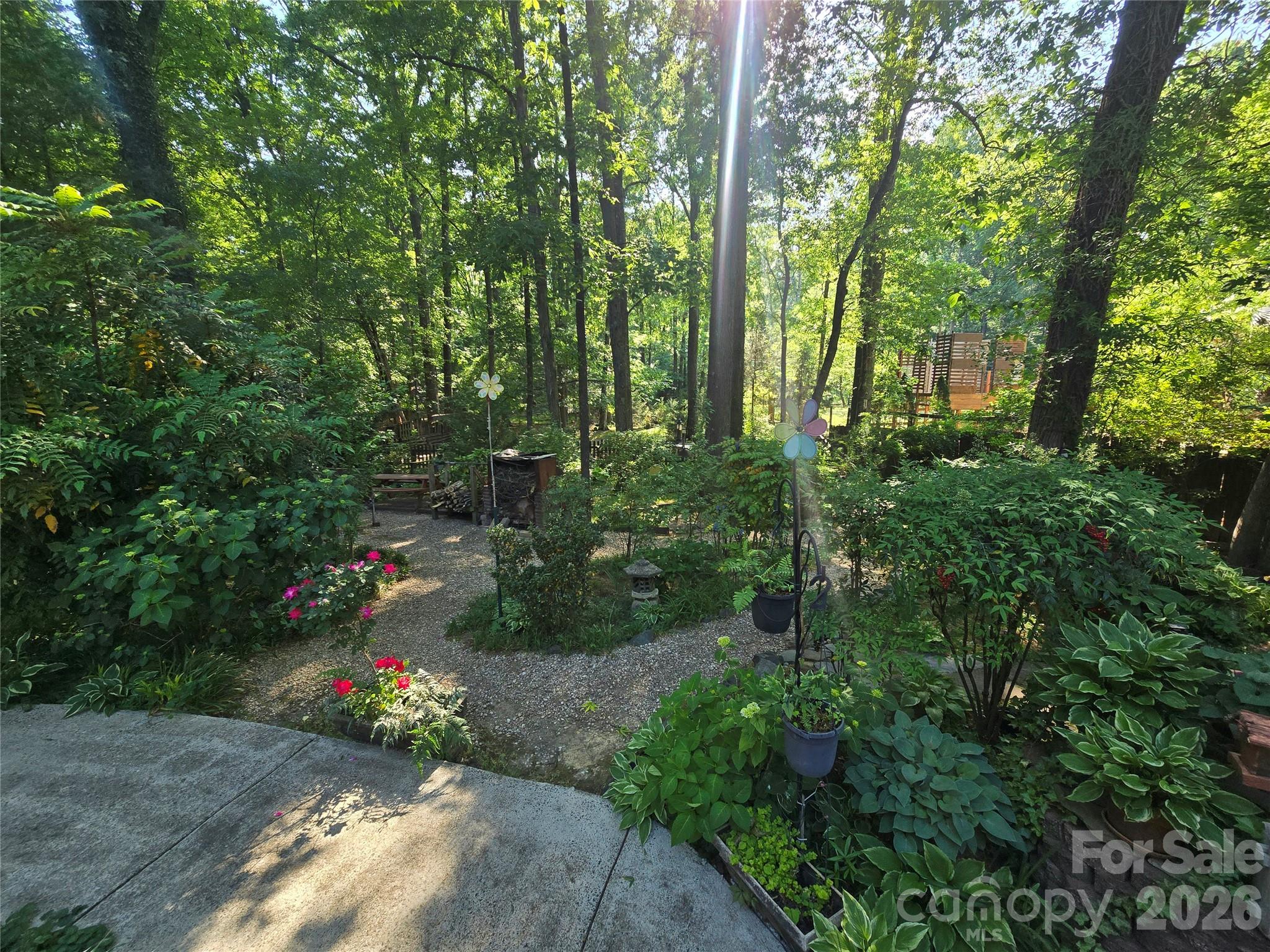10112 Idlewild Road