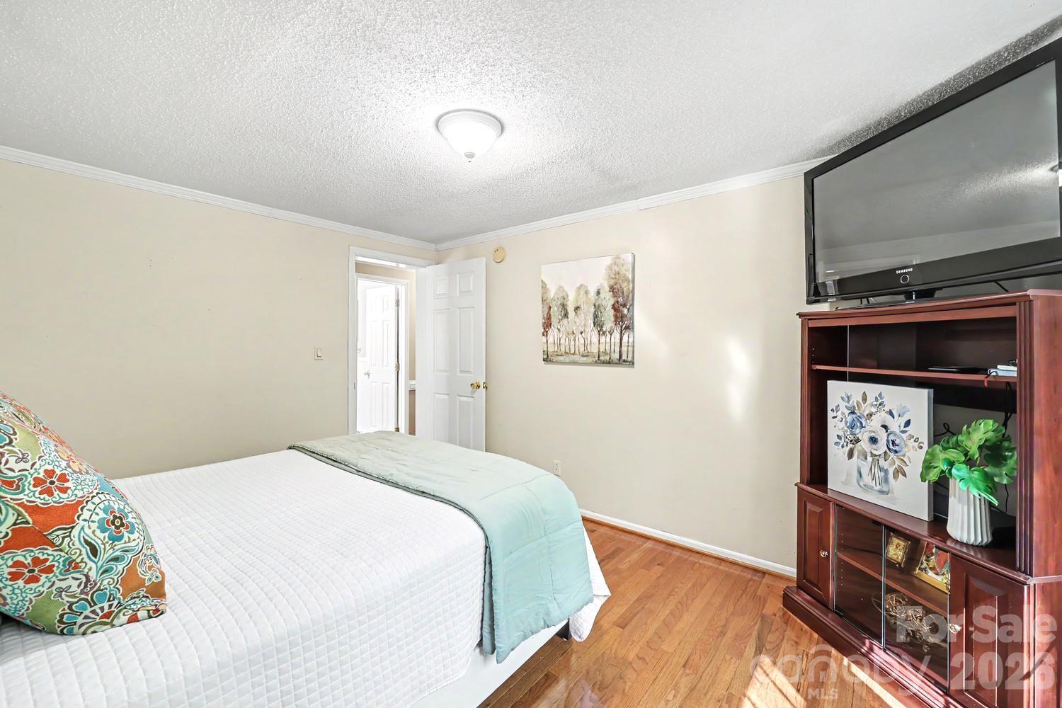10112 Idlewild Road
