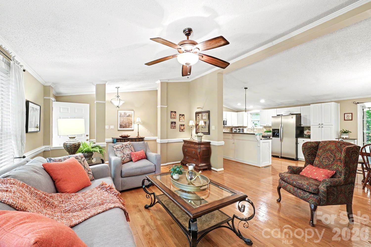 10112 Idlewild Road