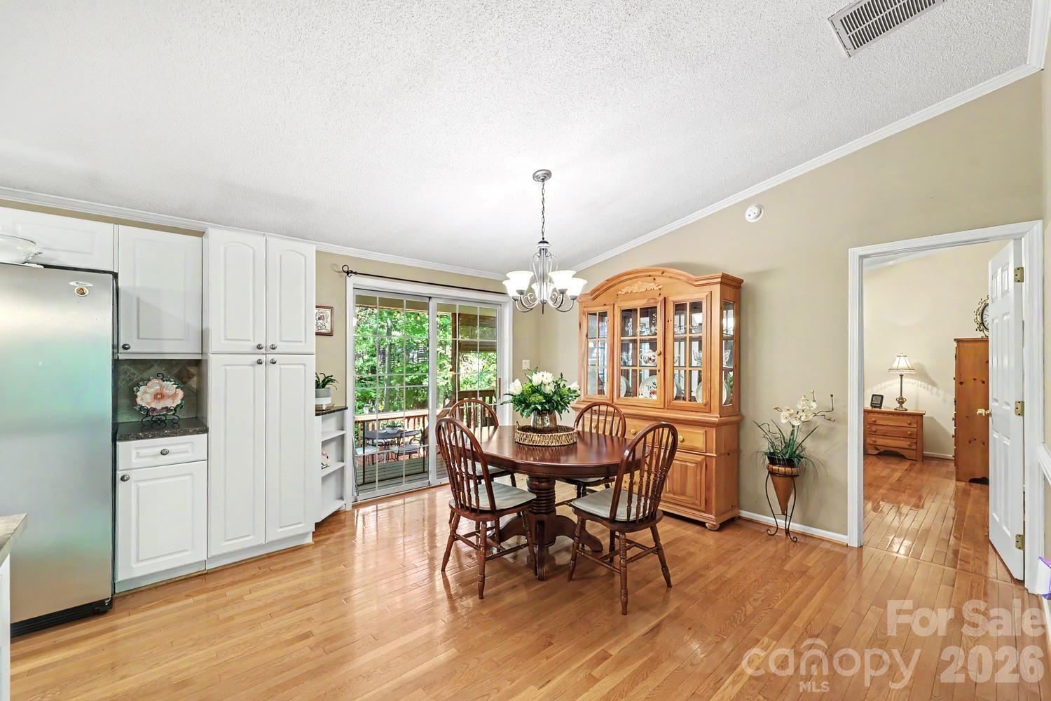 10112 Idlewild Road