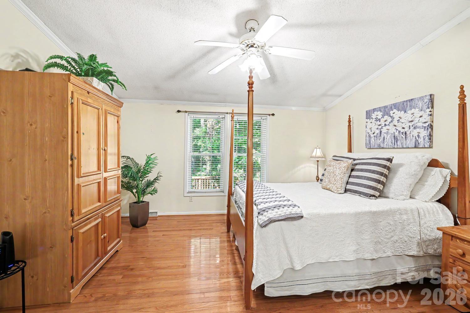 10112 Idlewild Road