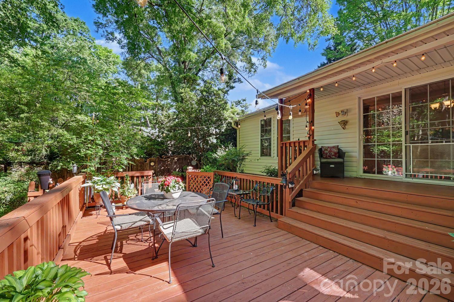 10112 Idlewild Road