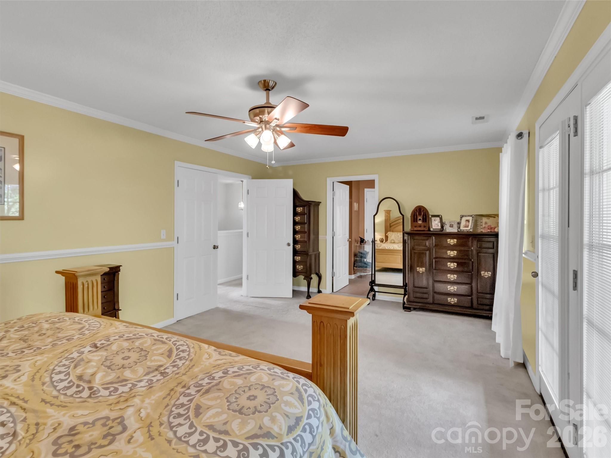 237 Midway Crossing