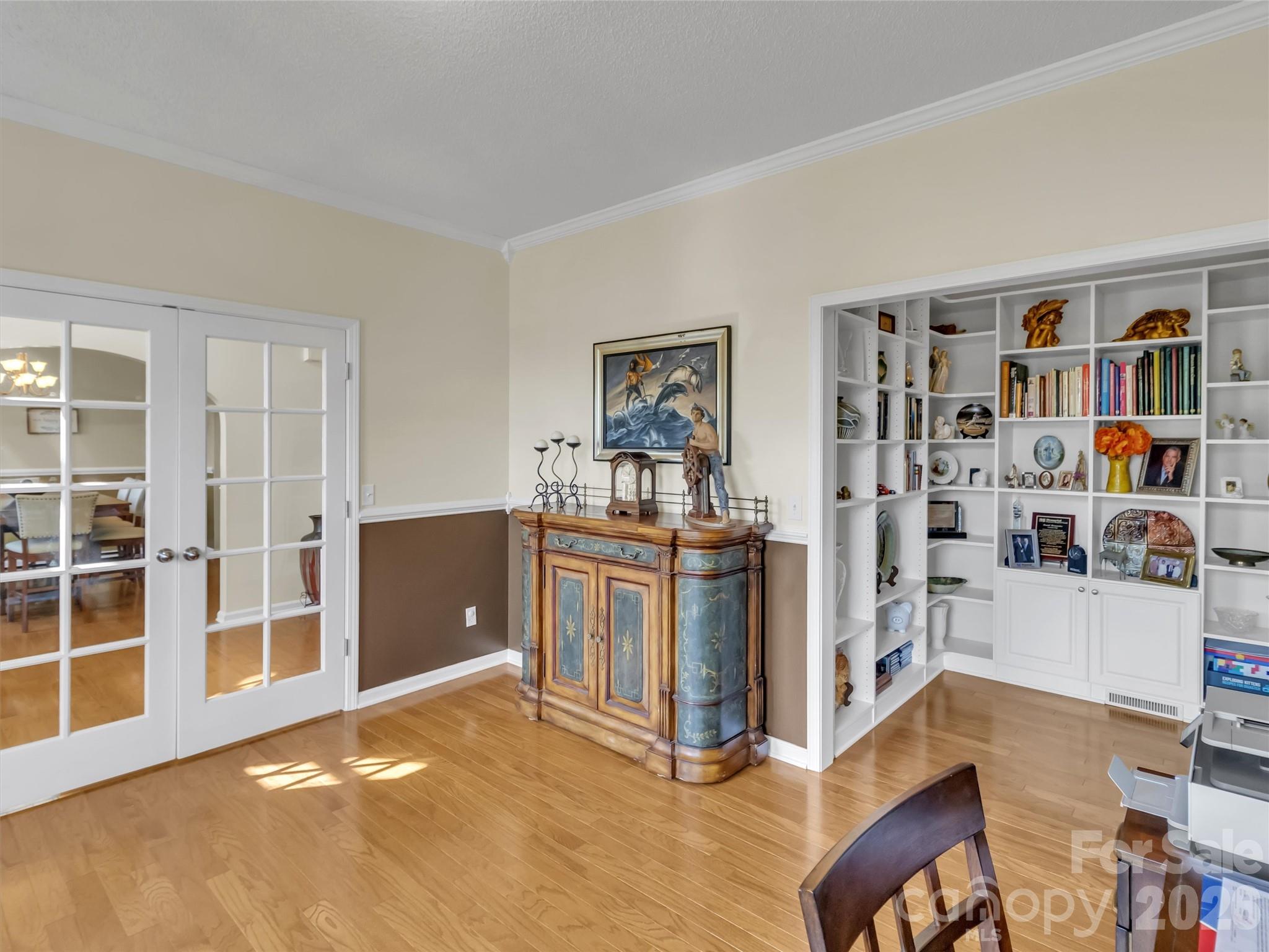 237 Midway Crossing