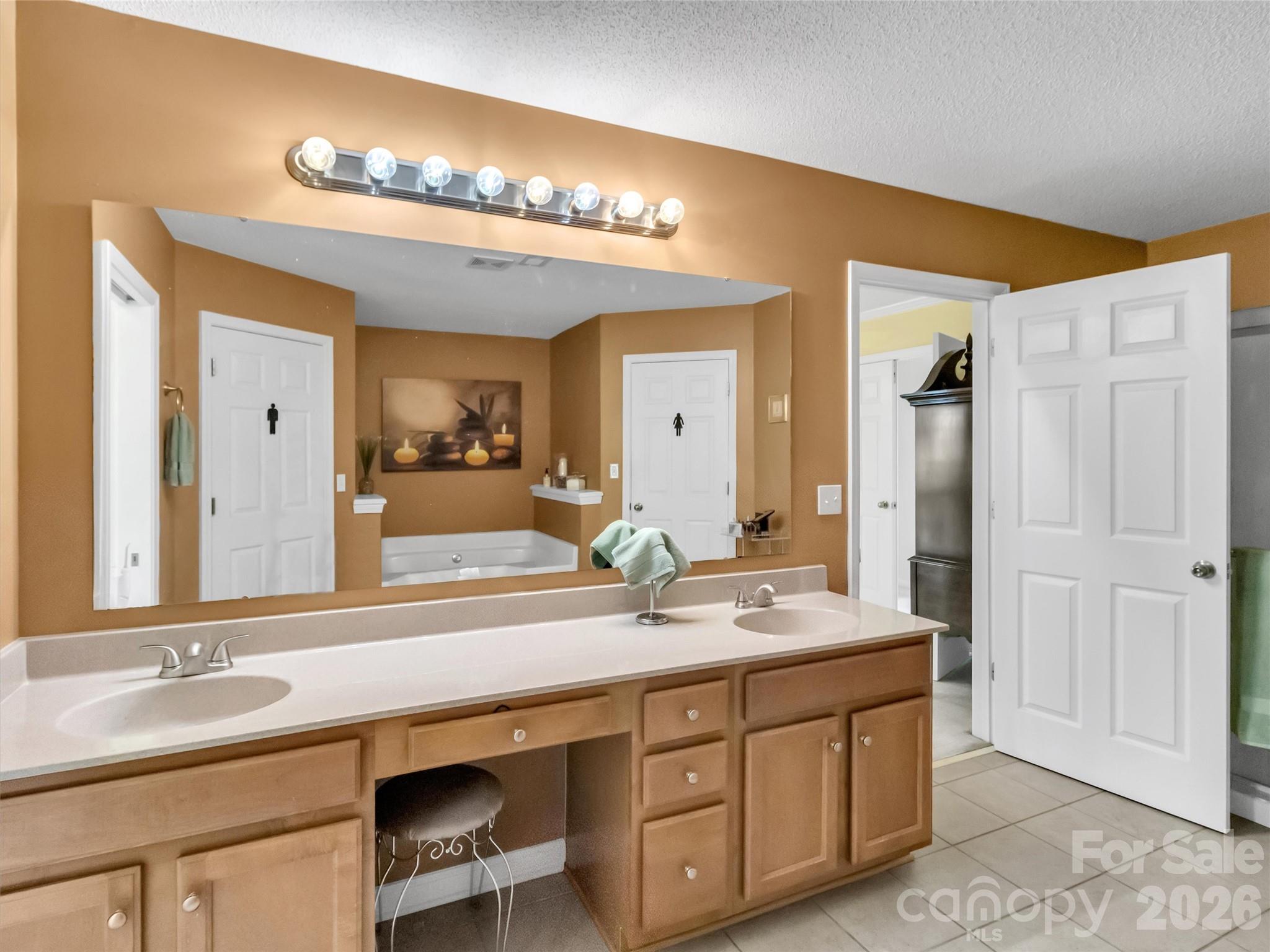 237 Midway Crossing
