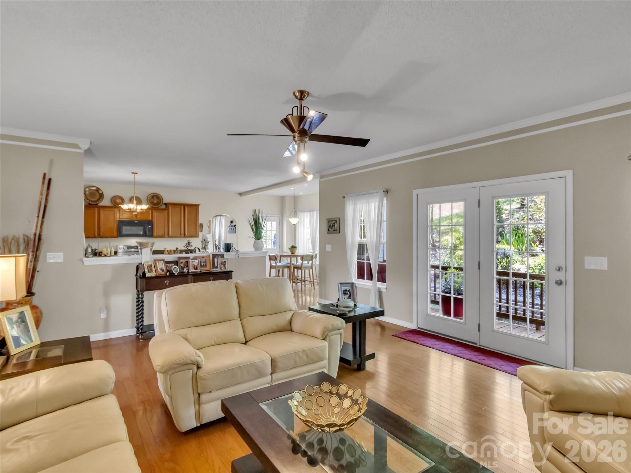 237 Midway Crossing