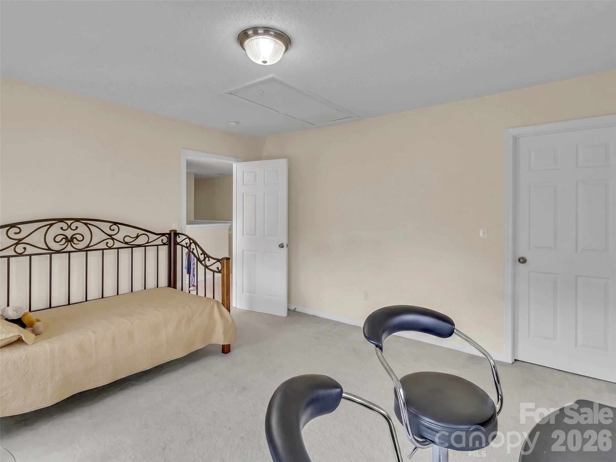 237 Midway Crossing