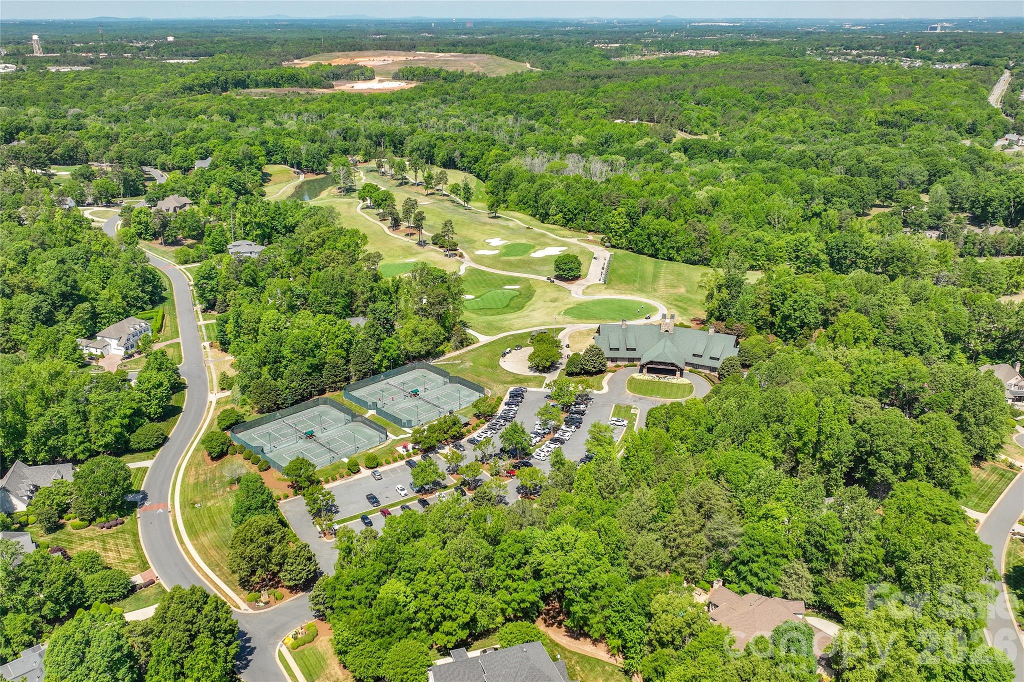 713 Woodcliff Court