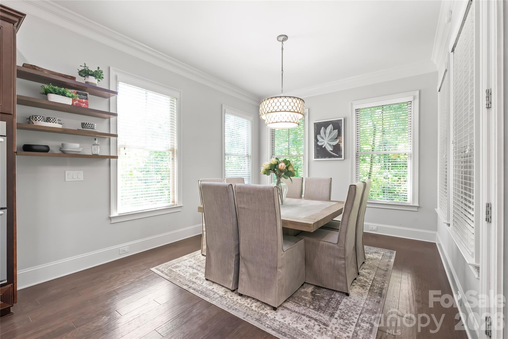 713 Woodcliff Court