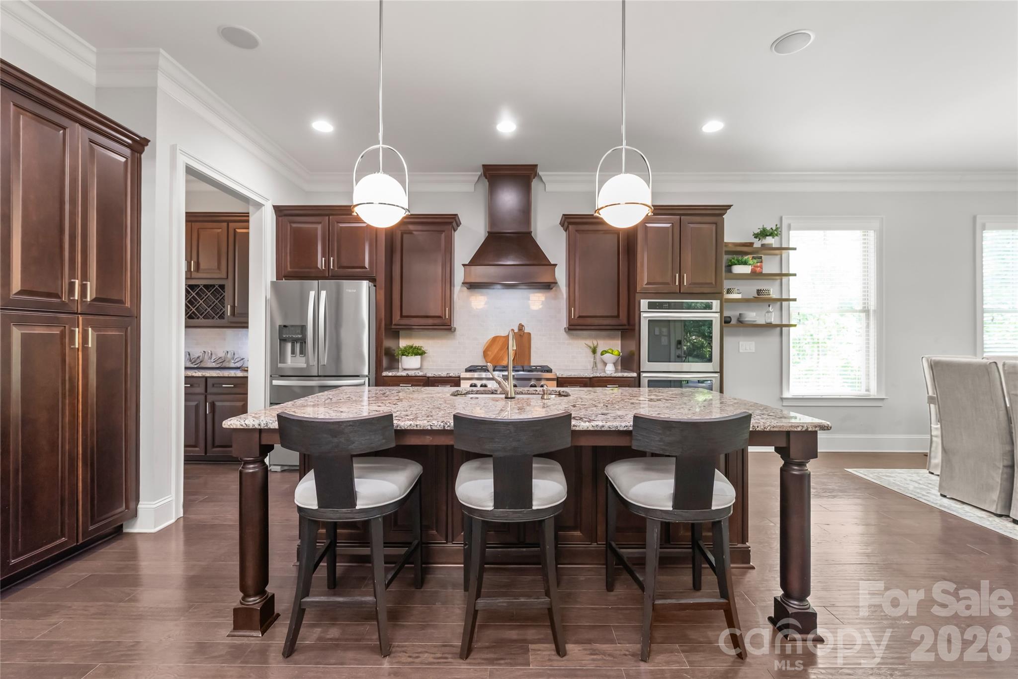 713 Woodcliff Court