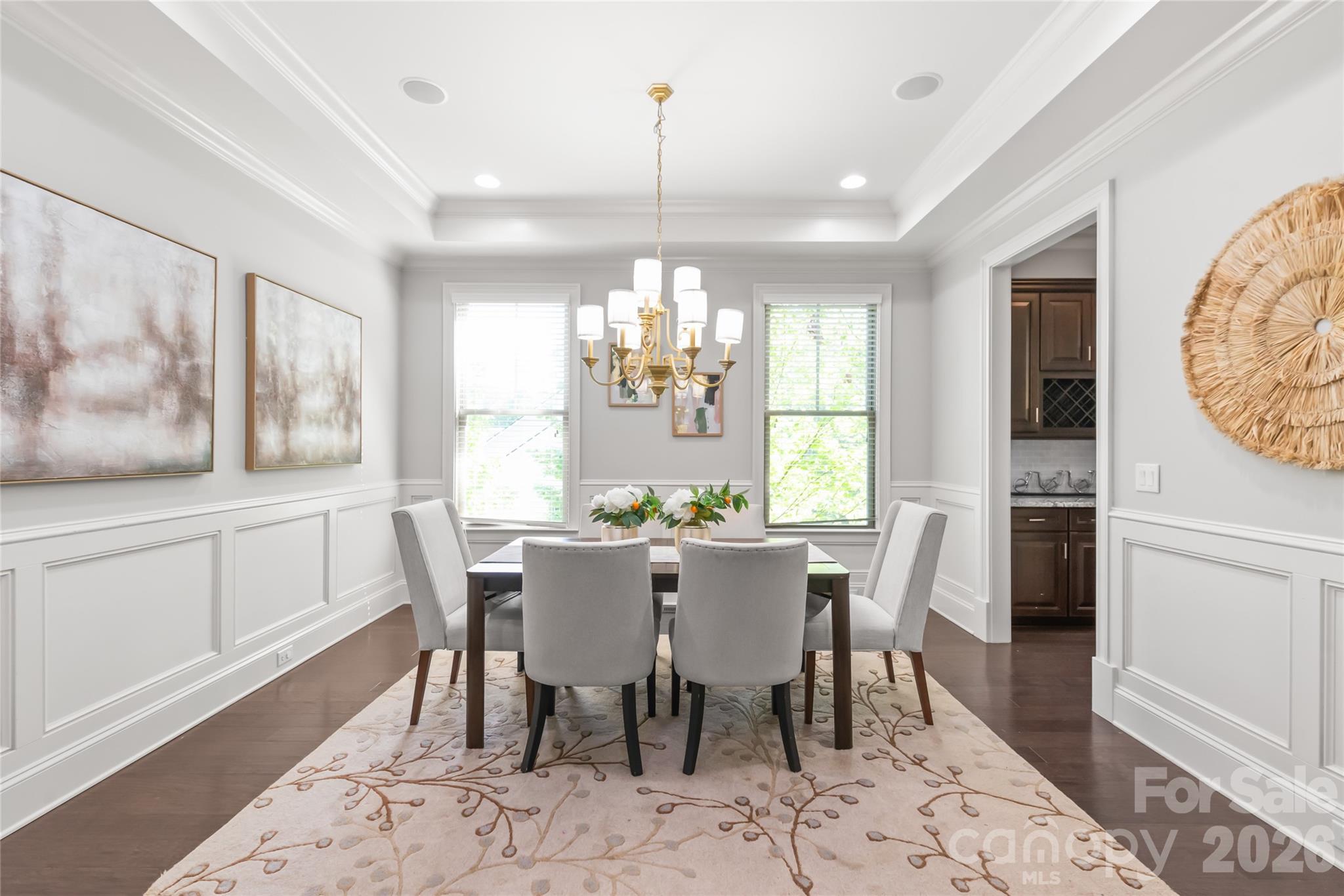 713 Woodcliff Court