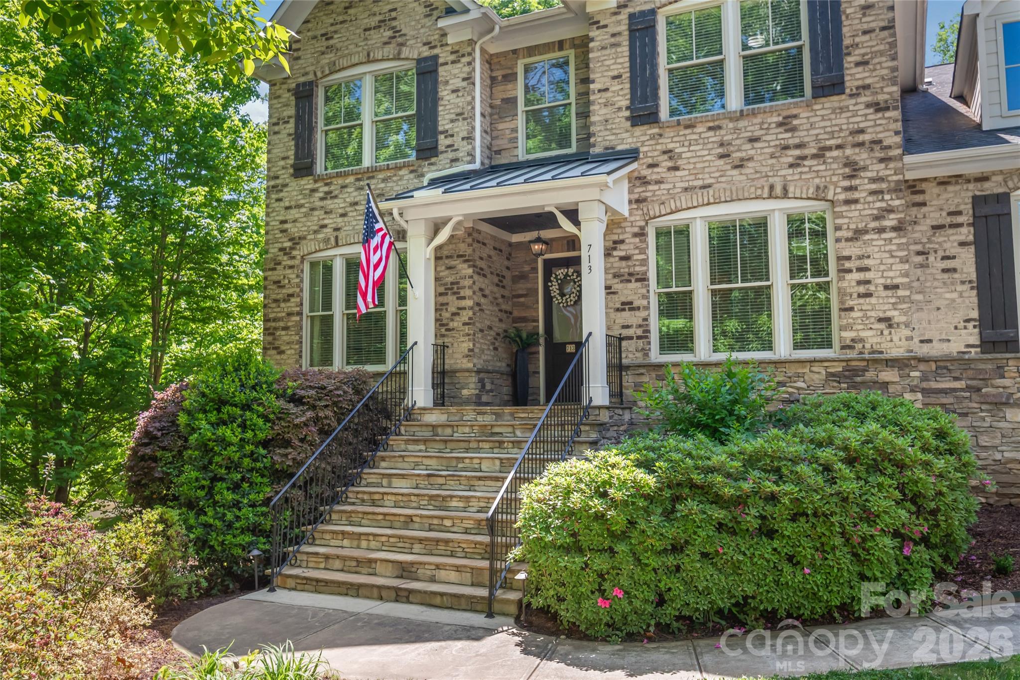 713 Woodcliff Court