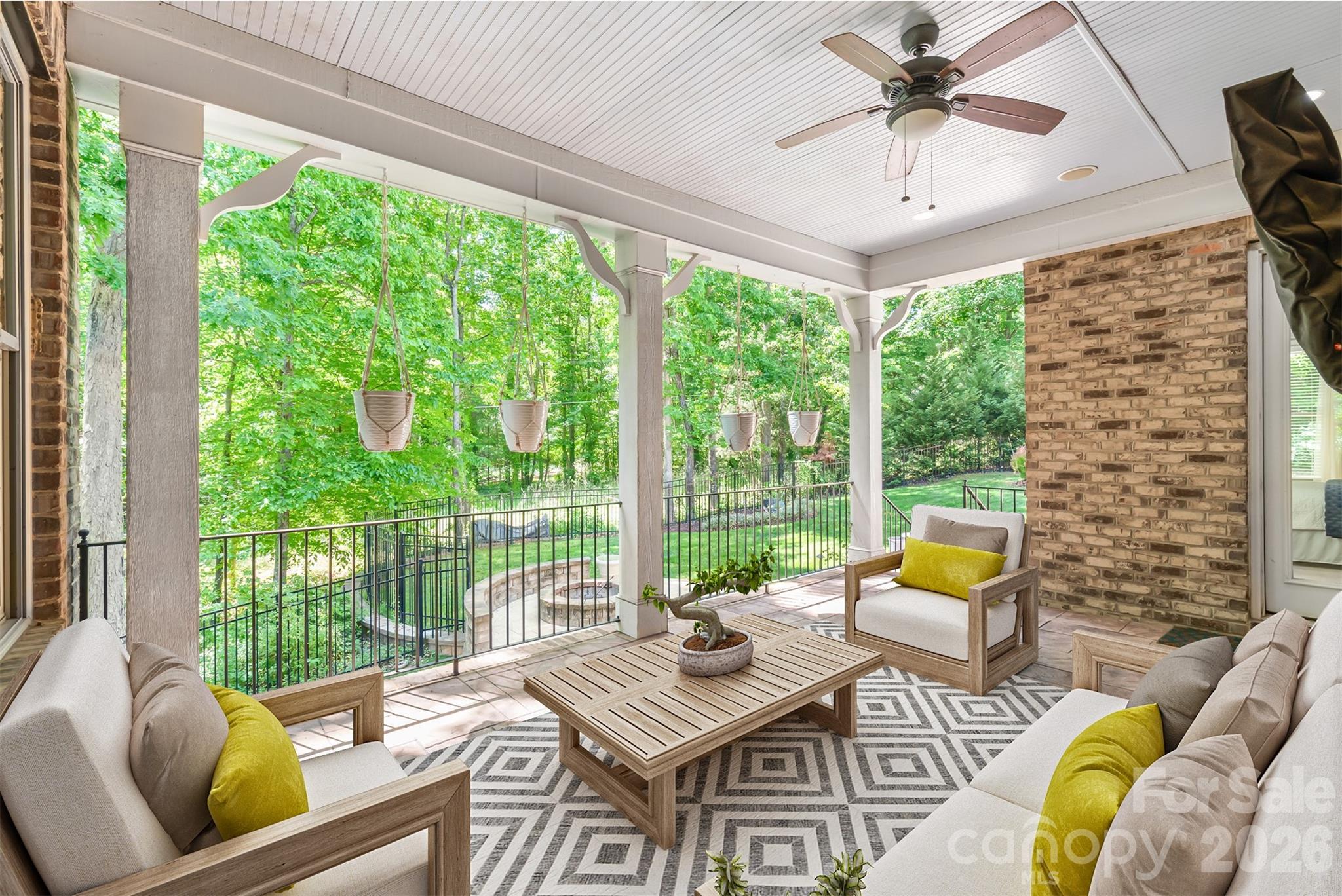 713 Woodcliff Court
