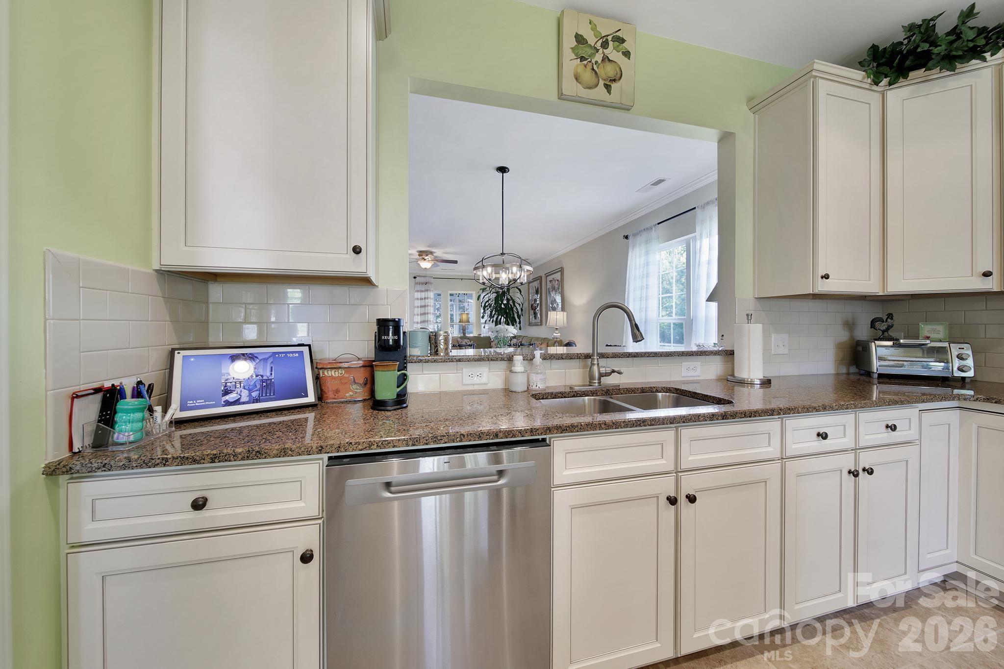 3021 Voyageurs Way
