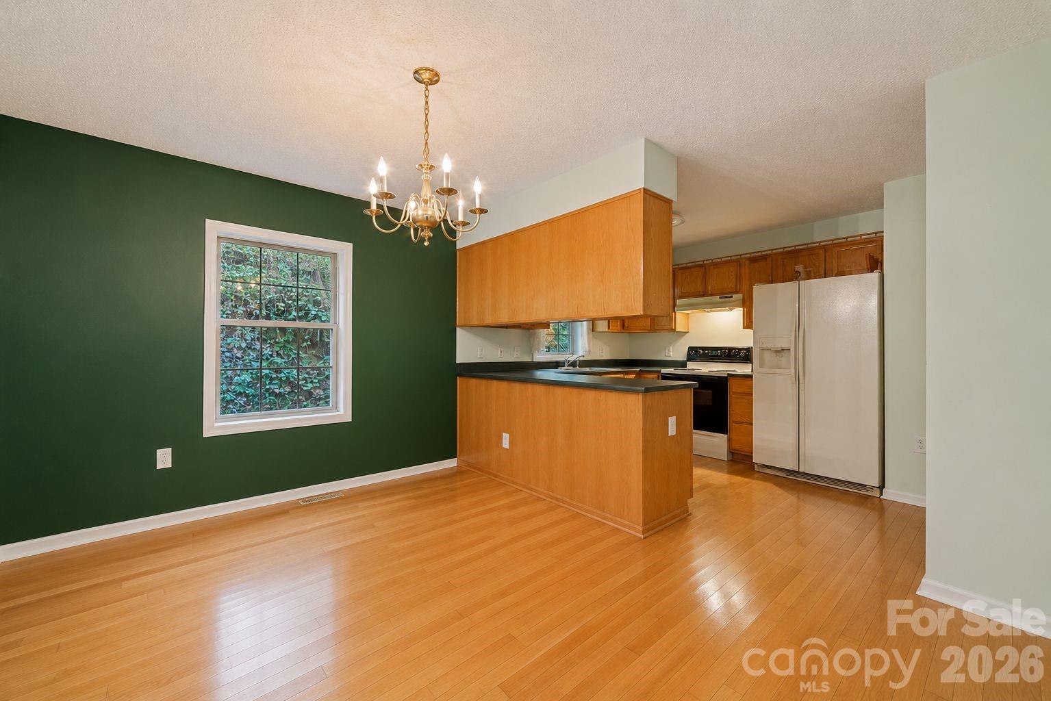 42 Greenview Drive
