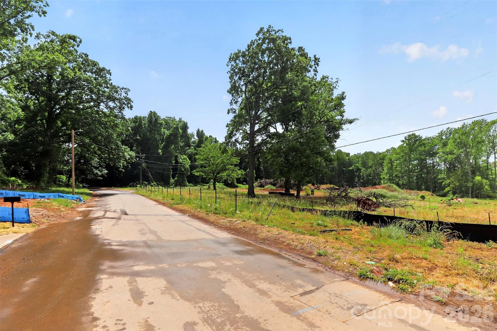 3000+3500 Sloan Drive