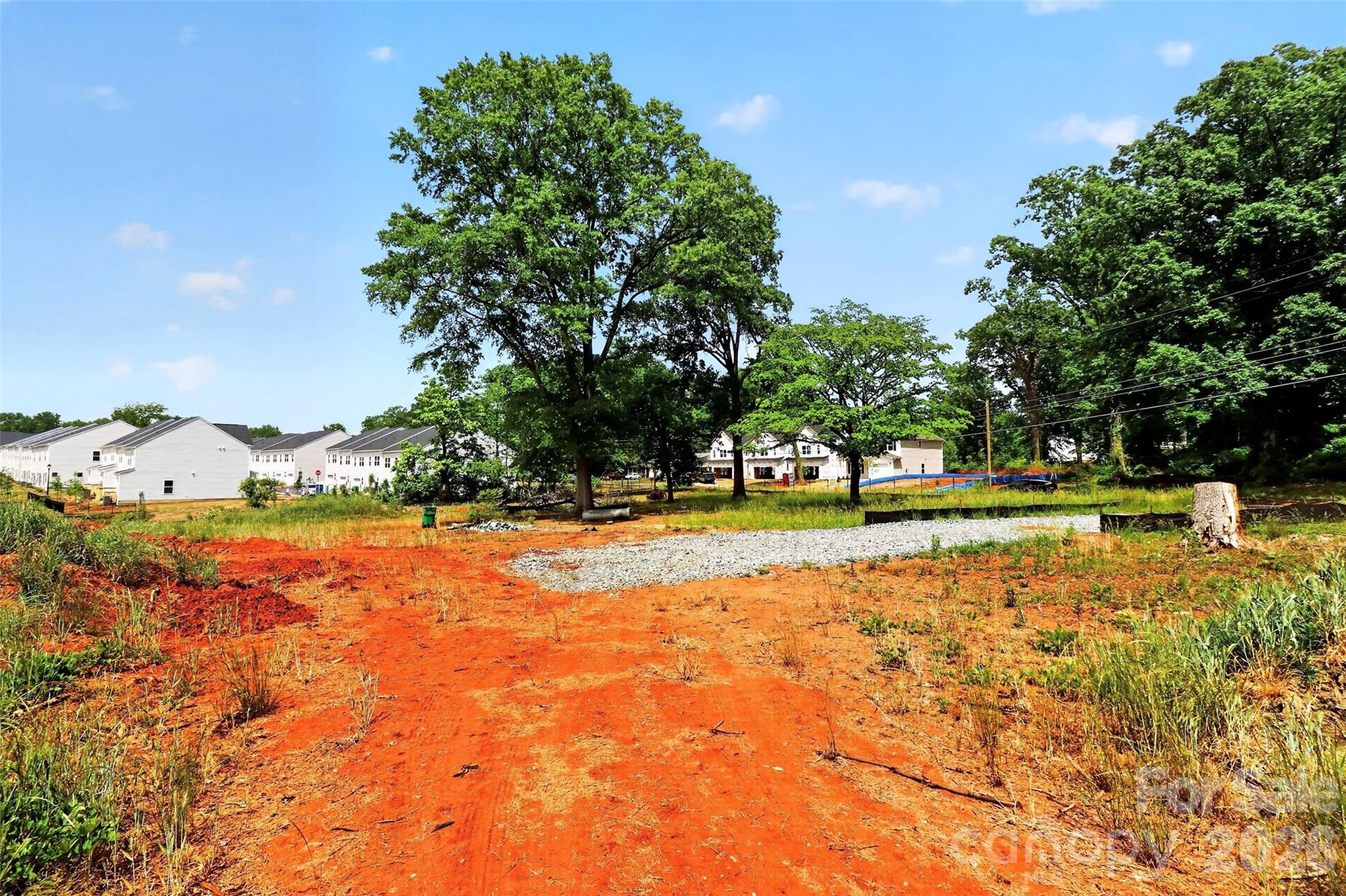 3000+3500 Sloan Drive