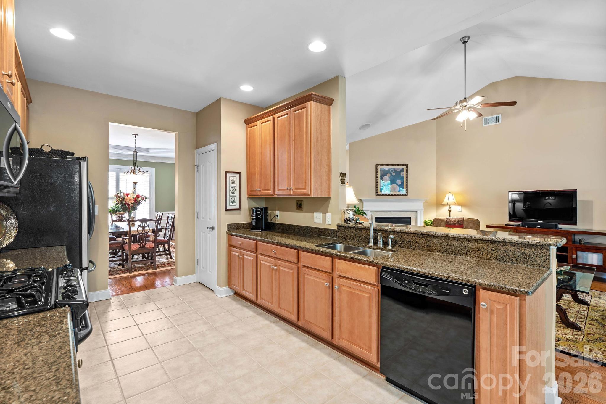 7767 St Andrews Lane