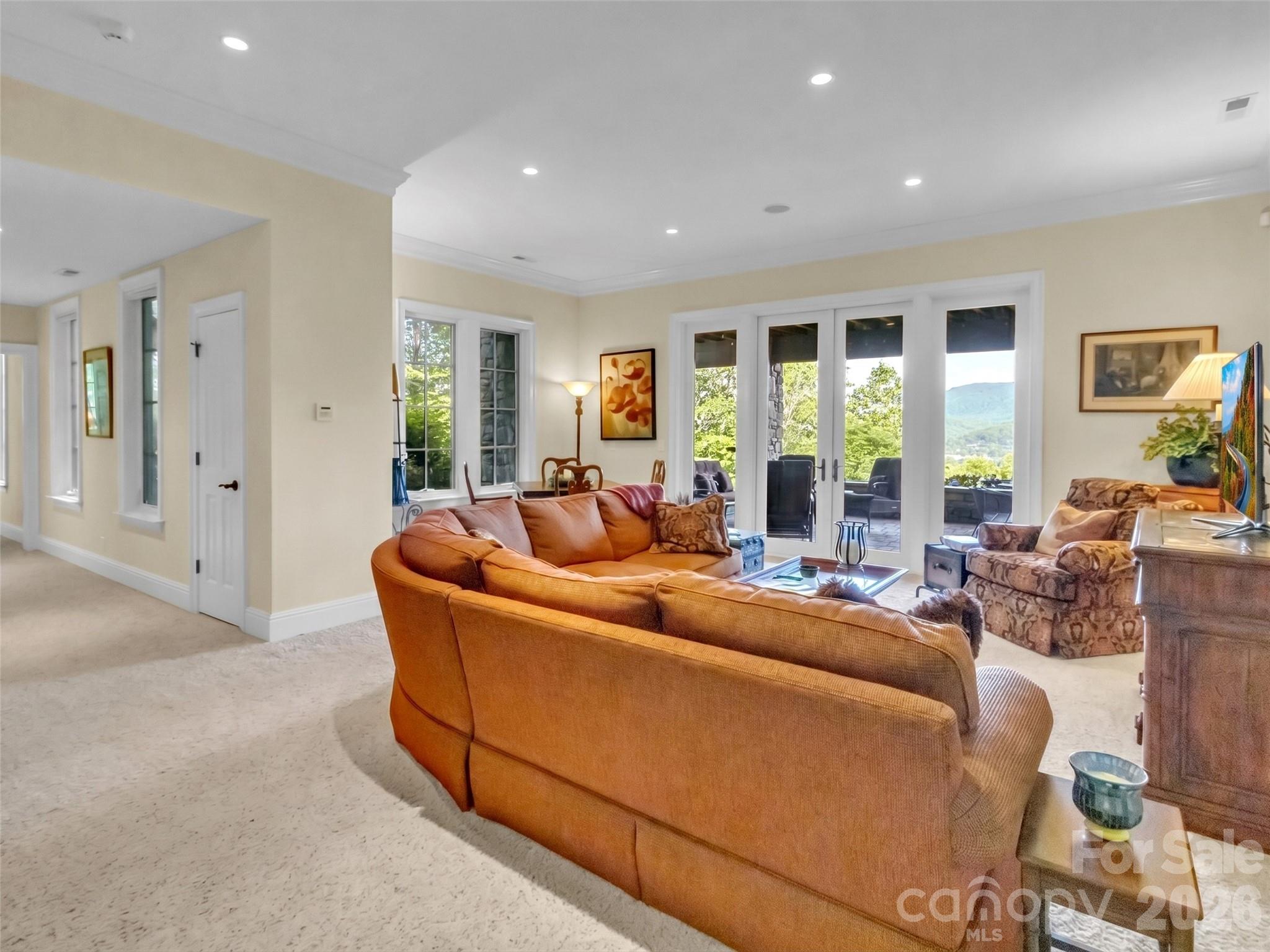 149 Cardinal Lane
