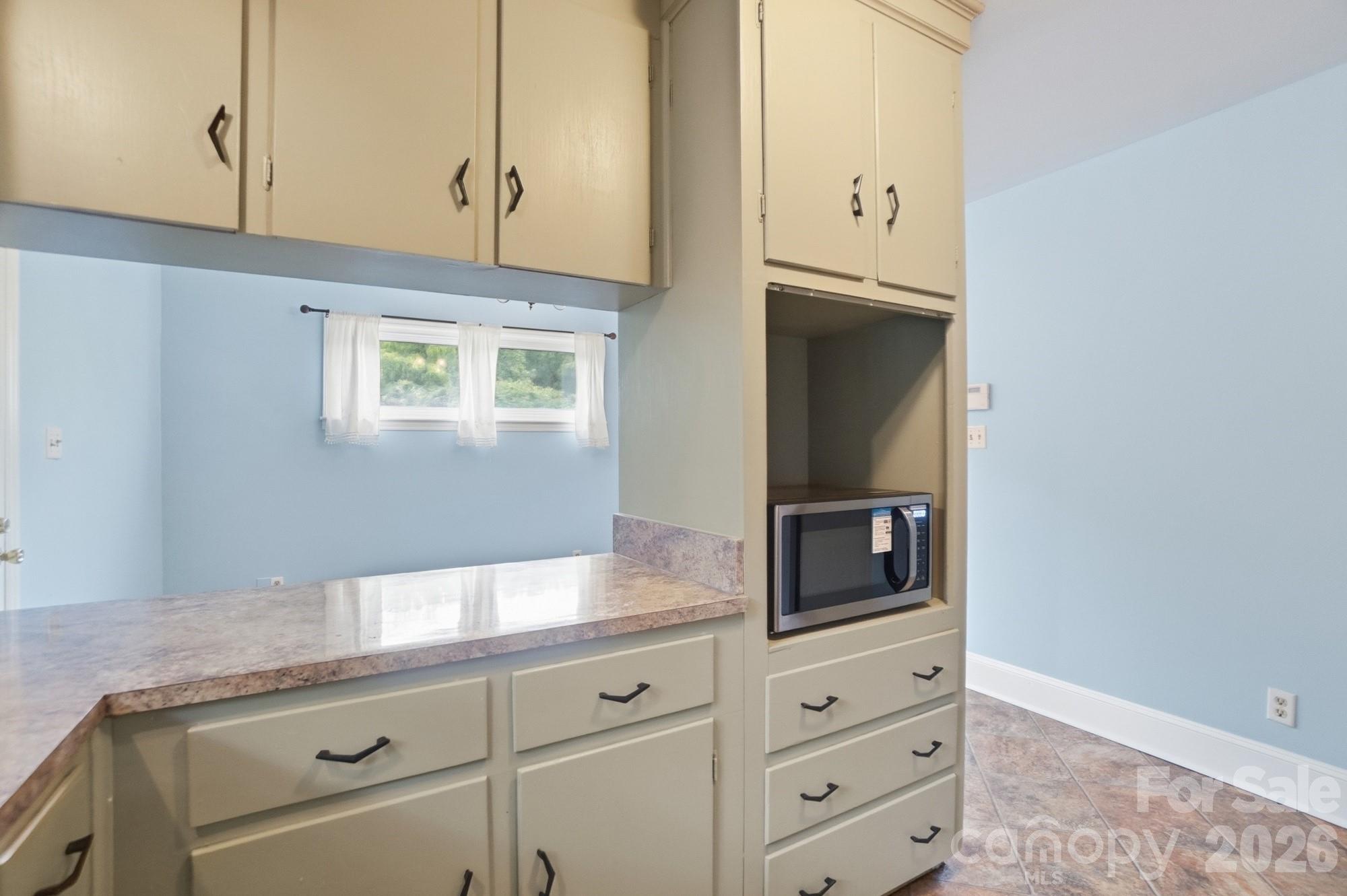 6239 Netherwood Drive